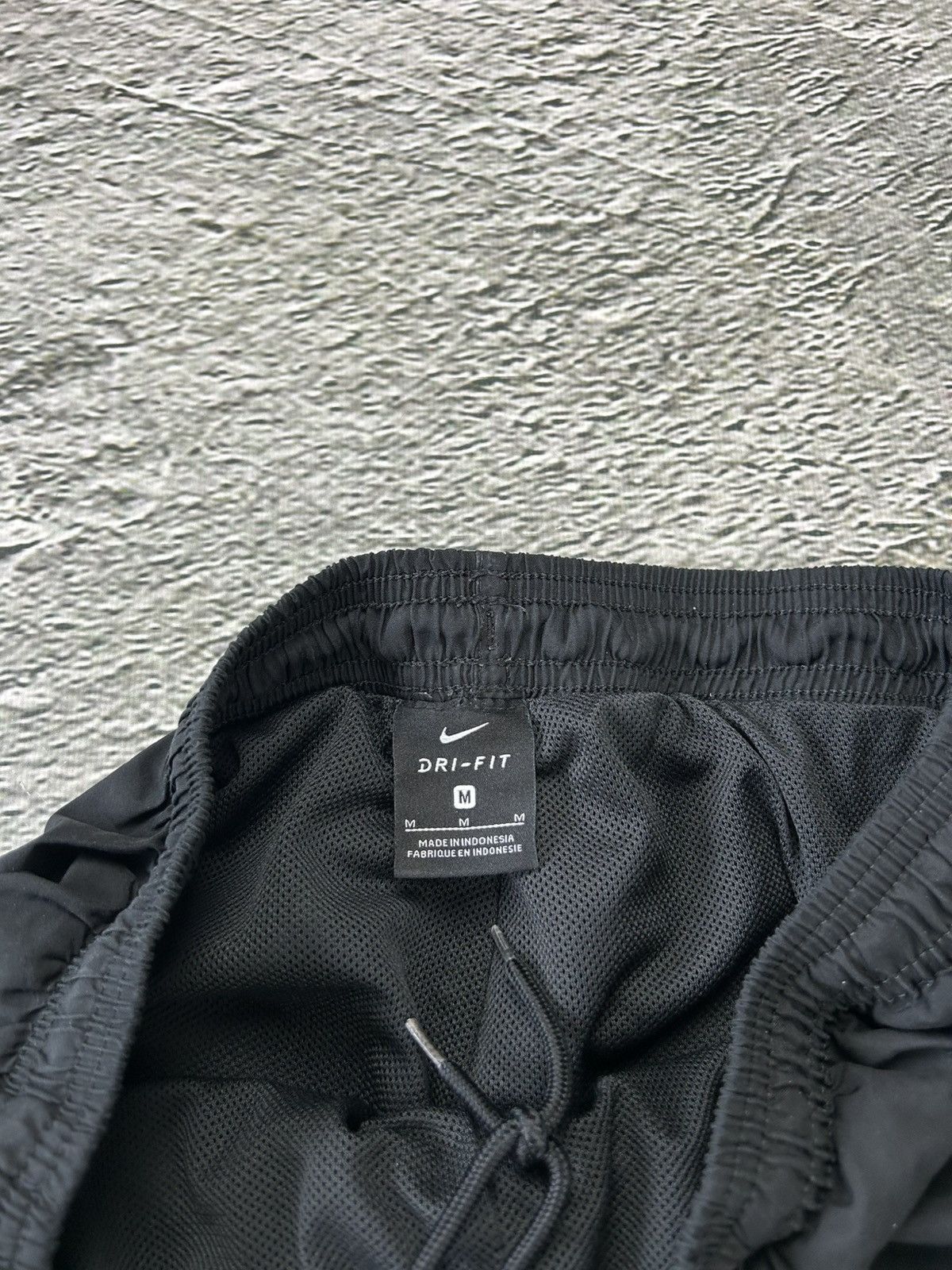 Nike × Vintage Nike vintage black track pants small swoosh 10 Size US 30 / EU 46 - 5 Thumbnail