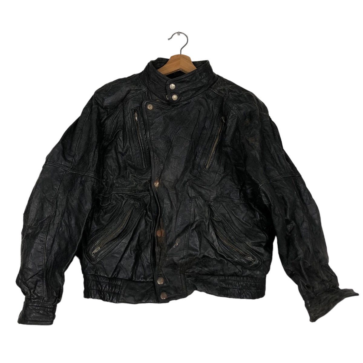 Japanese Brand Vintage Bomber Genuine Leather Jacket Sportwear IsseyMiyake Size US M / EU 48-50 / 2 - 1 Thumbnail