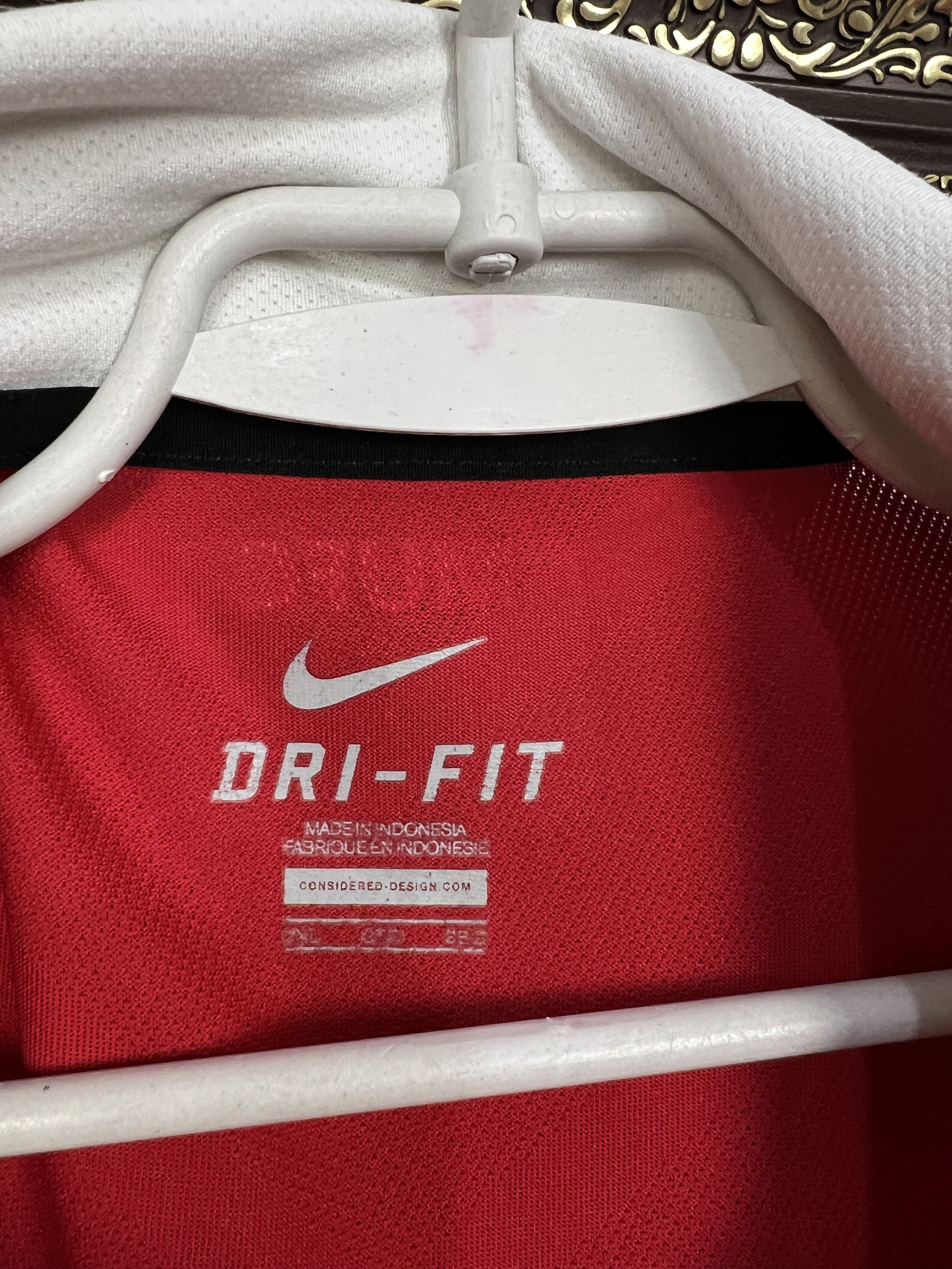 Nike Manchester United football shirt 2010 AON Jersey Trikot 3XL Size US XXL / EU 58 / 5 - 6 Thumbnail