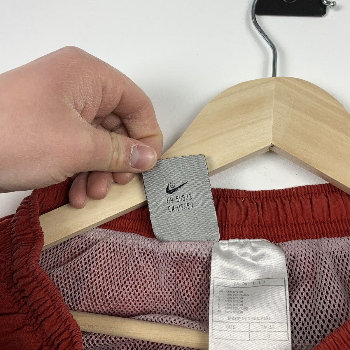 Nike Vintage Nike Retro Swim Nylon Shorts Red Size L Drill Style Size US 34 / EU 50 - 10 Thumbnail