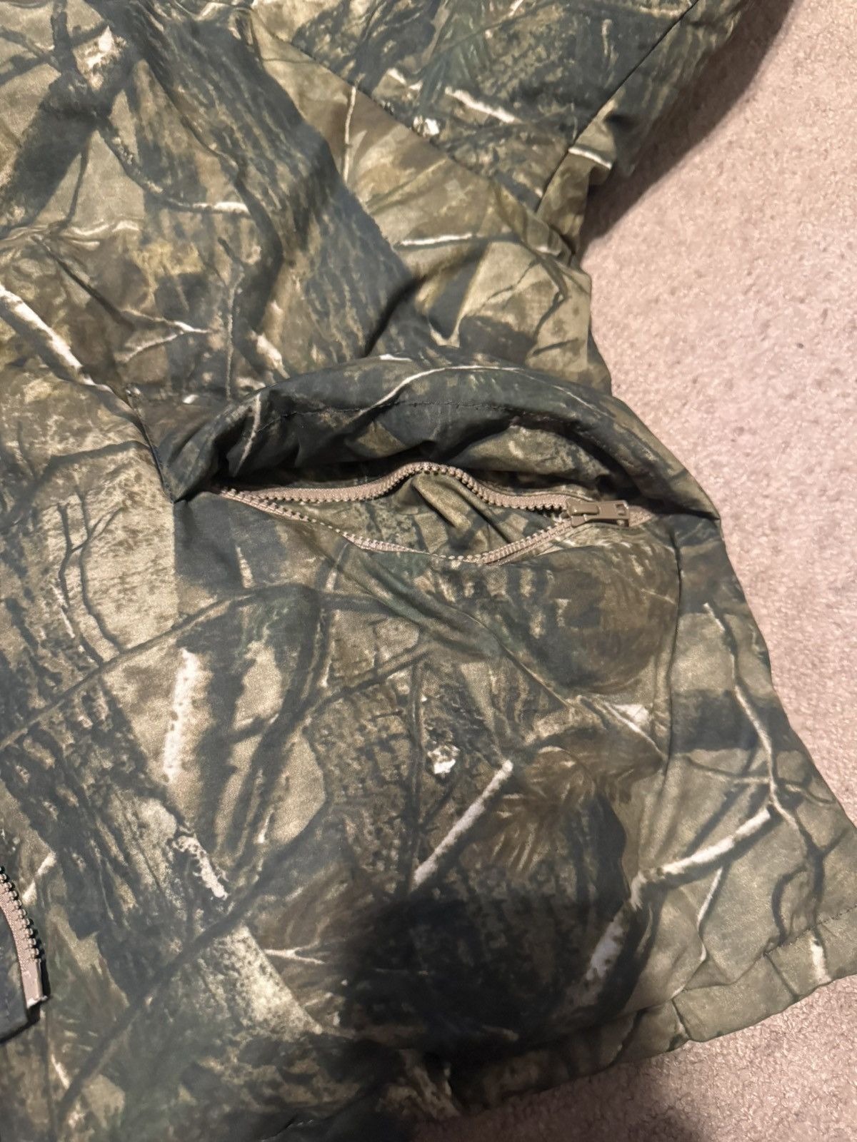 Yeezy YEEZY SZN 5 CAMO PUFFER SAMPLE Size US M / EU 48-50 / 2 - 9 Thumbnail