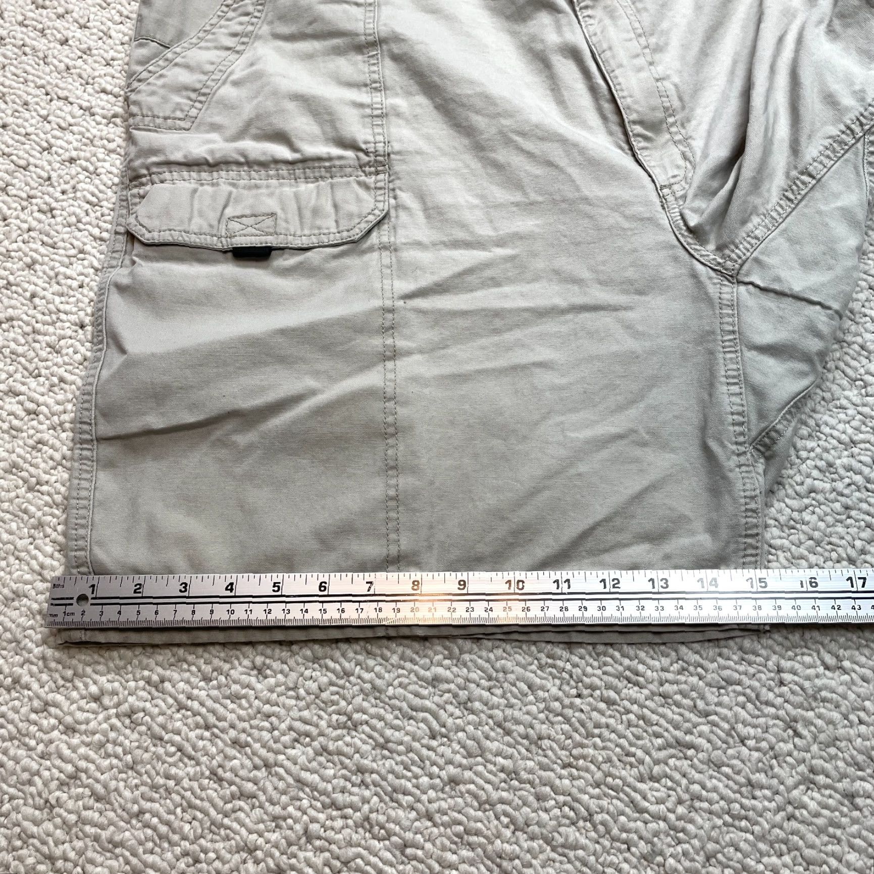 Wrangler Wrangler Cargo Shorts Mens 44 Light Beige Pockets 8" Inseam Solid Cotton High R Cotton Shorts Mens 44 Beige Cargo Pockets 8" Inseam Wrangler Size US 44 / EU 60 - 6 Thumbnail