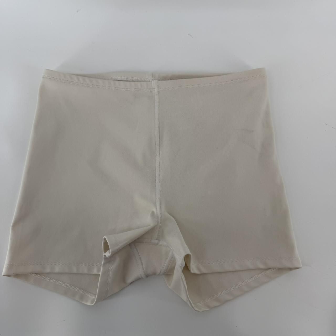 Reformation Reformations Ecomove Cream Shorts Size Size 26" / US 2 / IT 38 - 1 Thumbnail