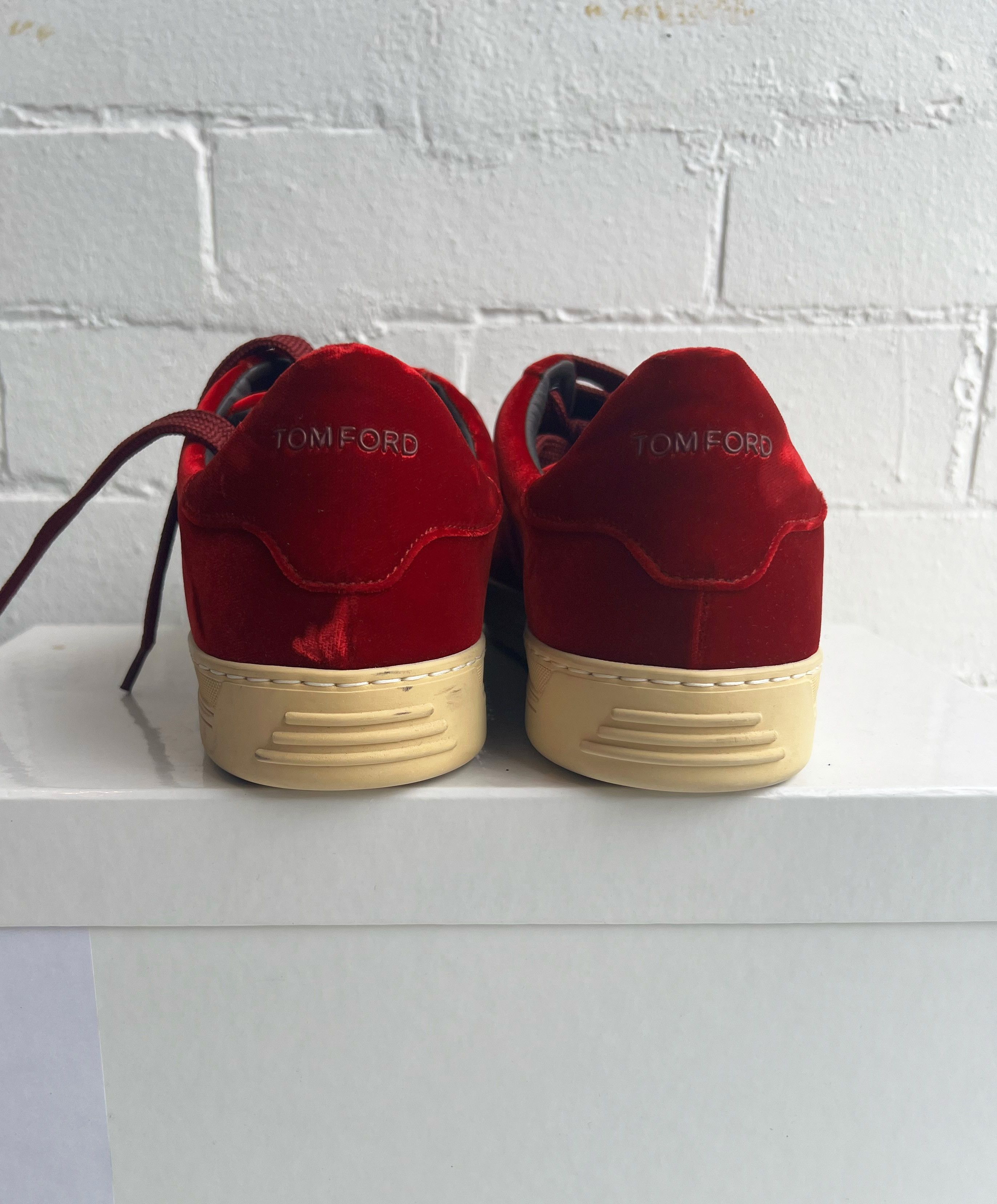 Tom Ford tom ford red velvet trainer Size US 11 / EU 44 - 8 Thumbnail