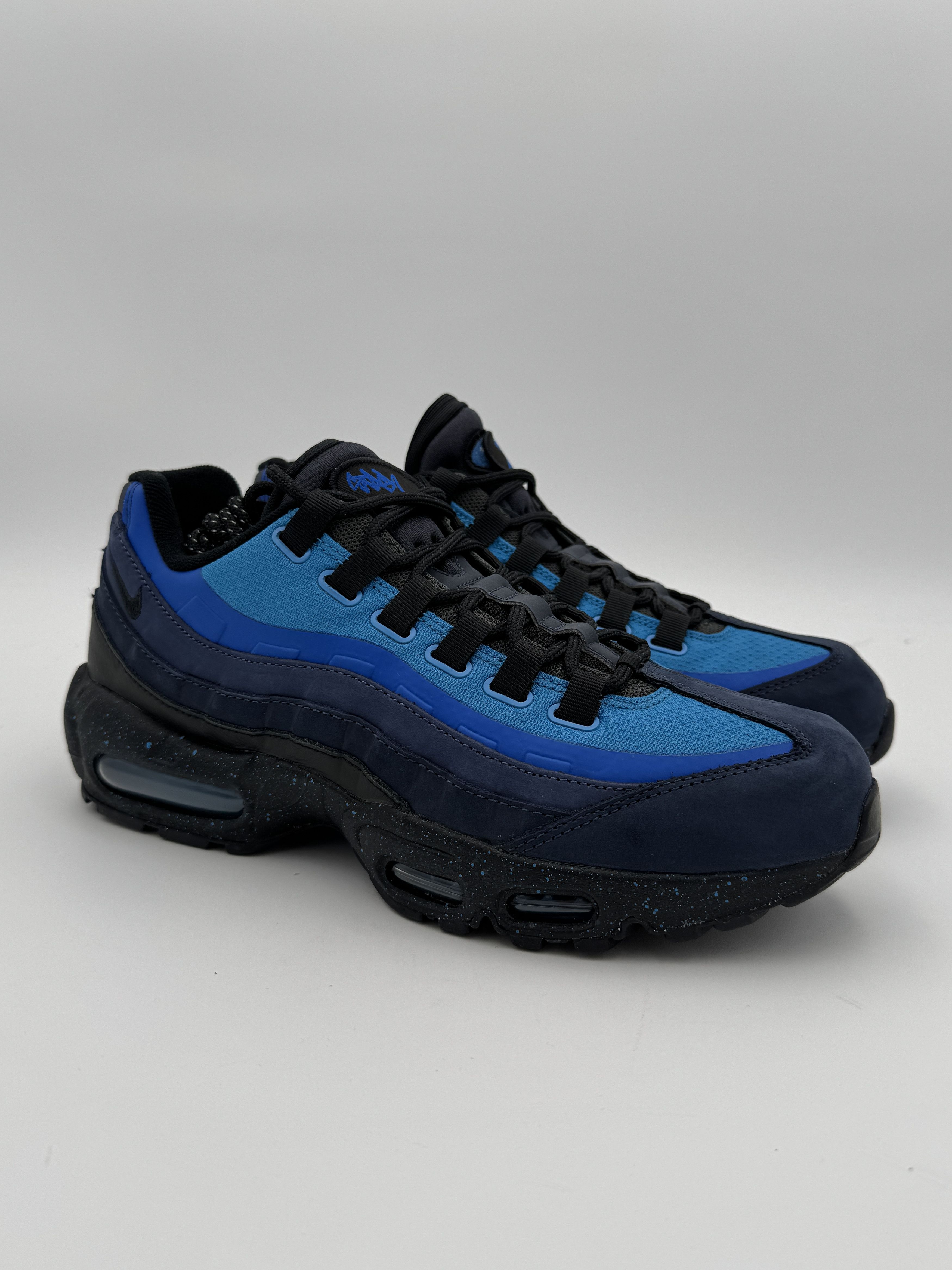 Nike Signed Box Stash Nike Air Max 95 Size US 9.5 / EU 42-43 - 3 Thumbnail