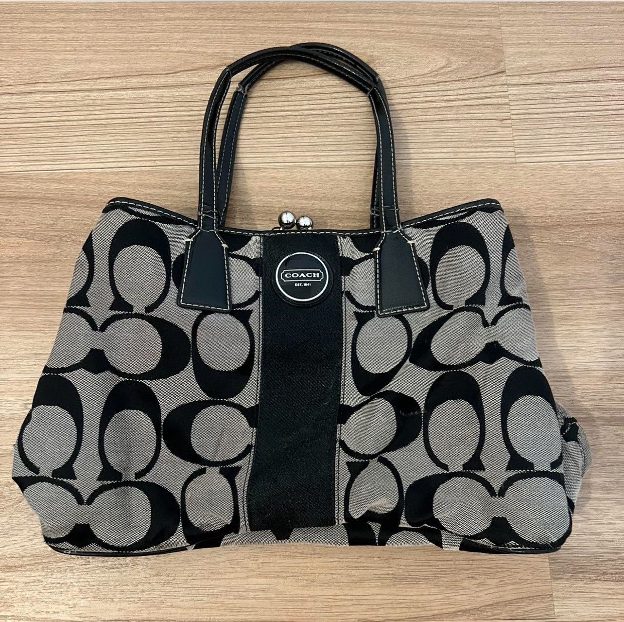 Coach Grey & black Coach Signature Tote Bag Size ONE SIZE - 1 Thumbnail
