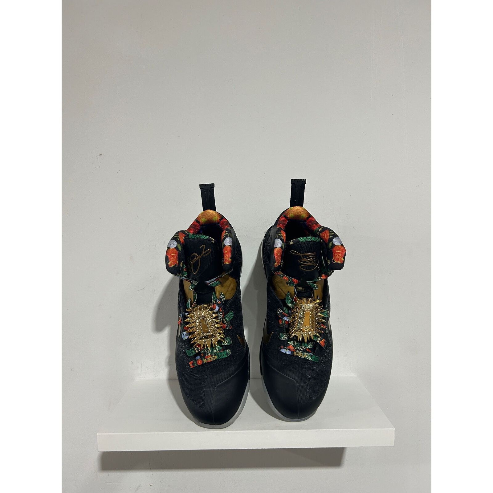 Nike LEBRON 9 WATCH THE THRONE 2022 SIZE 11.5 Size US 11.5 / EU 44-45 - 4 Thumbnail