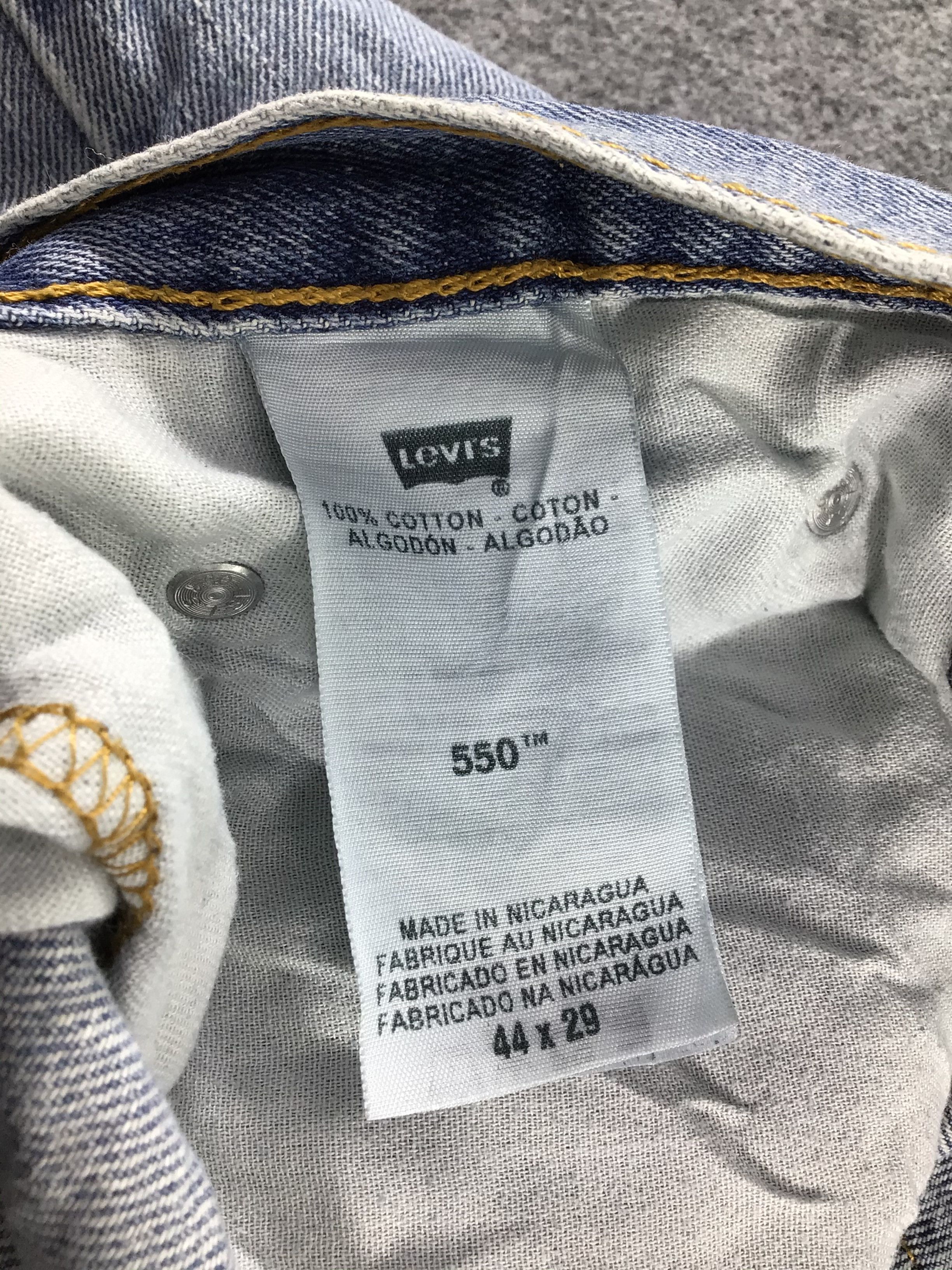 Levi's Vintage Levis 550 Jeans Blue Wash Denim -J568 Size US 43 - 9 Thumbnail