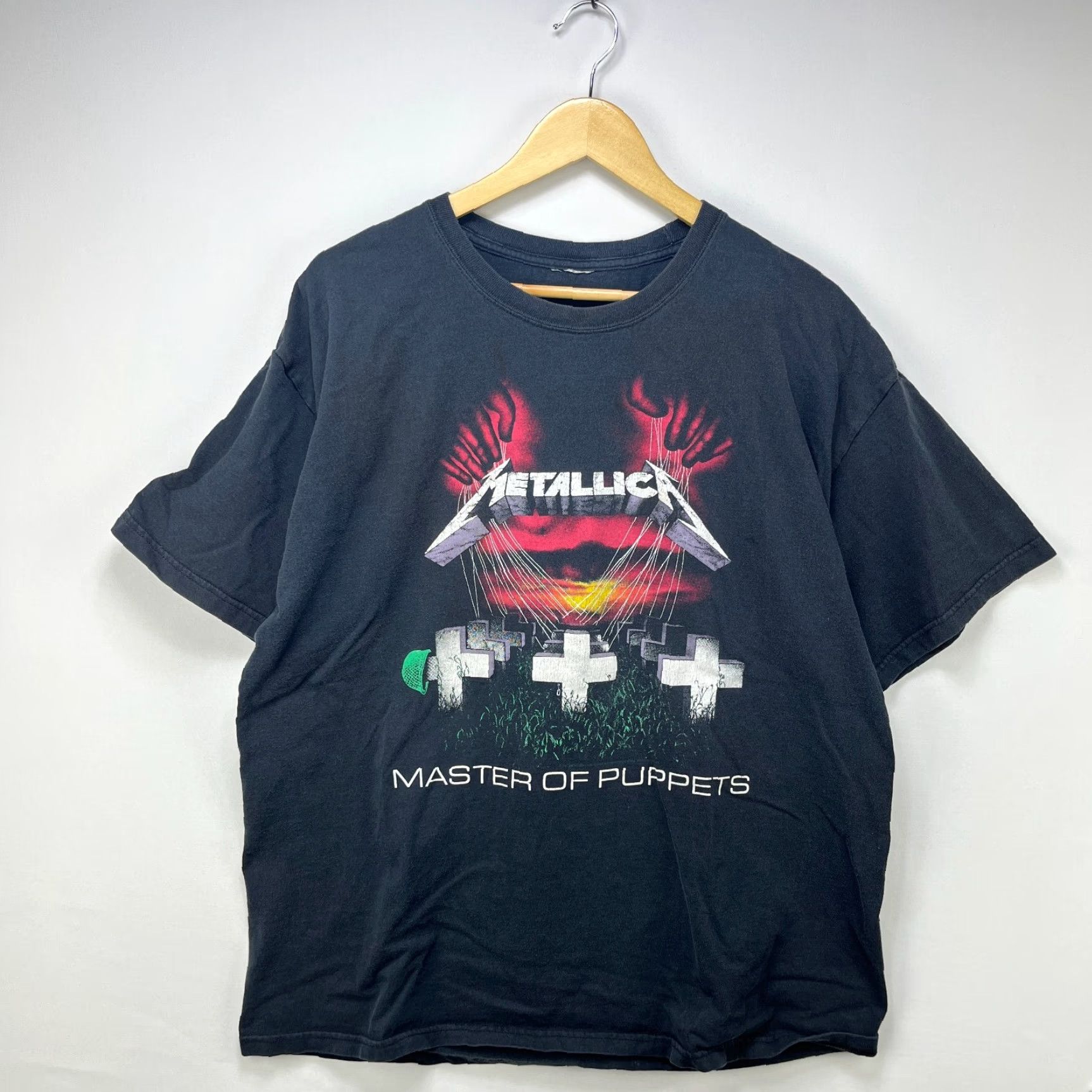 Vintage VINTAGE Metallica Master of the Puppets T Shirt XL Men Black Shirt XL Mens Vintage 90s Concert Lead Guitar Band T-Shirt Size US XL / EU 56 / 4 - 2 Thumbnail