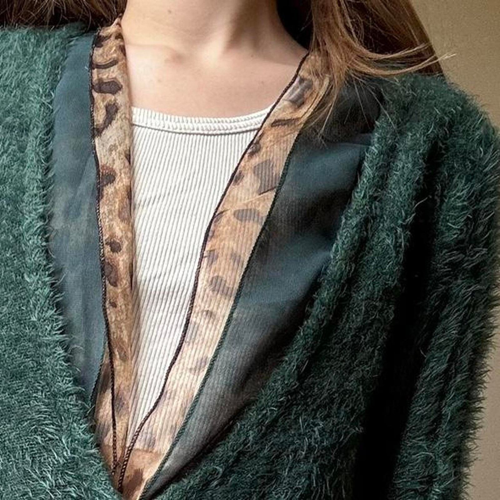 Vintage Vintage Unbranded Green Fuzzy Cheetah Print Cardigan Small Size S / US 4 / IT 40 - 3 Thumbnail