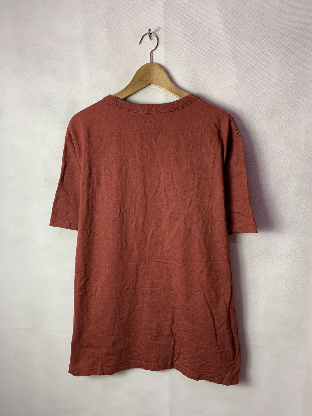 Japanese Brand × Lemaire × Uniqlo STEALS! Uniqlo U Lemaire Brick Red Plain Essentials Tee Size US XL / EU 56 / 4 - 3 Thumbnail