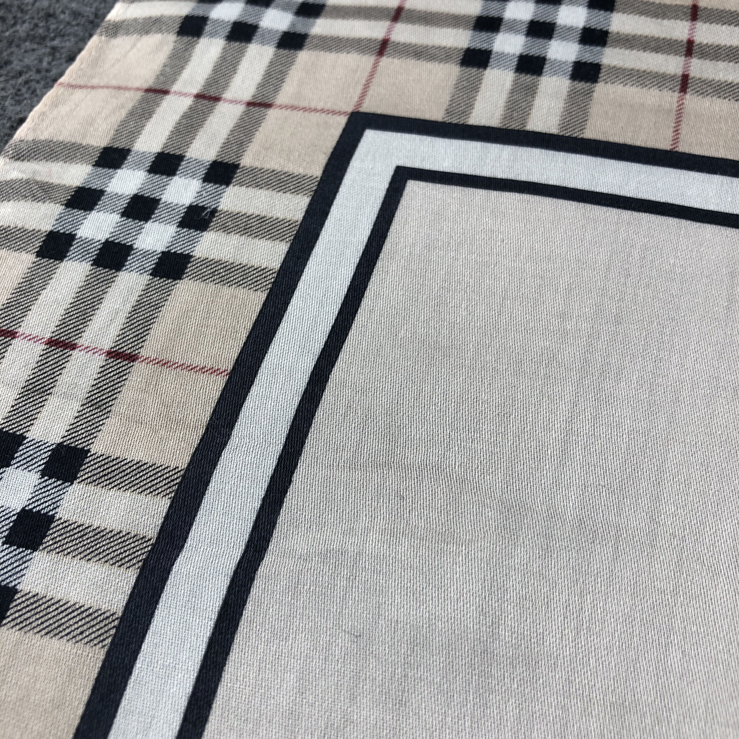 Burberry Burberry Handkerchief Neckerchief Bandana H2662 Size ONE SIZE - 8 Thumbnail