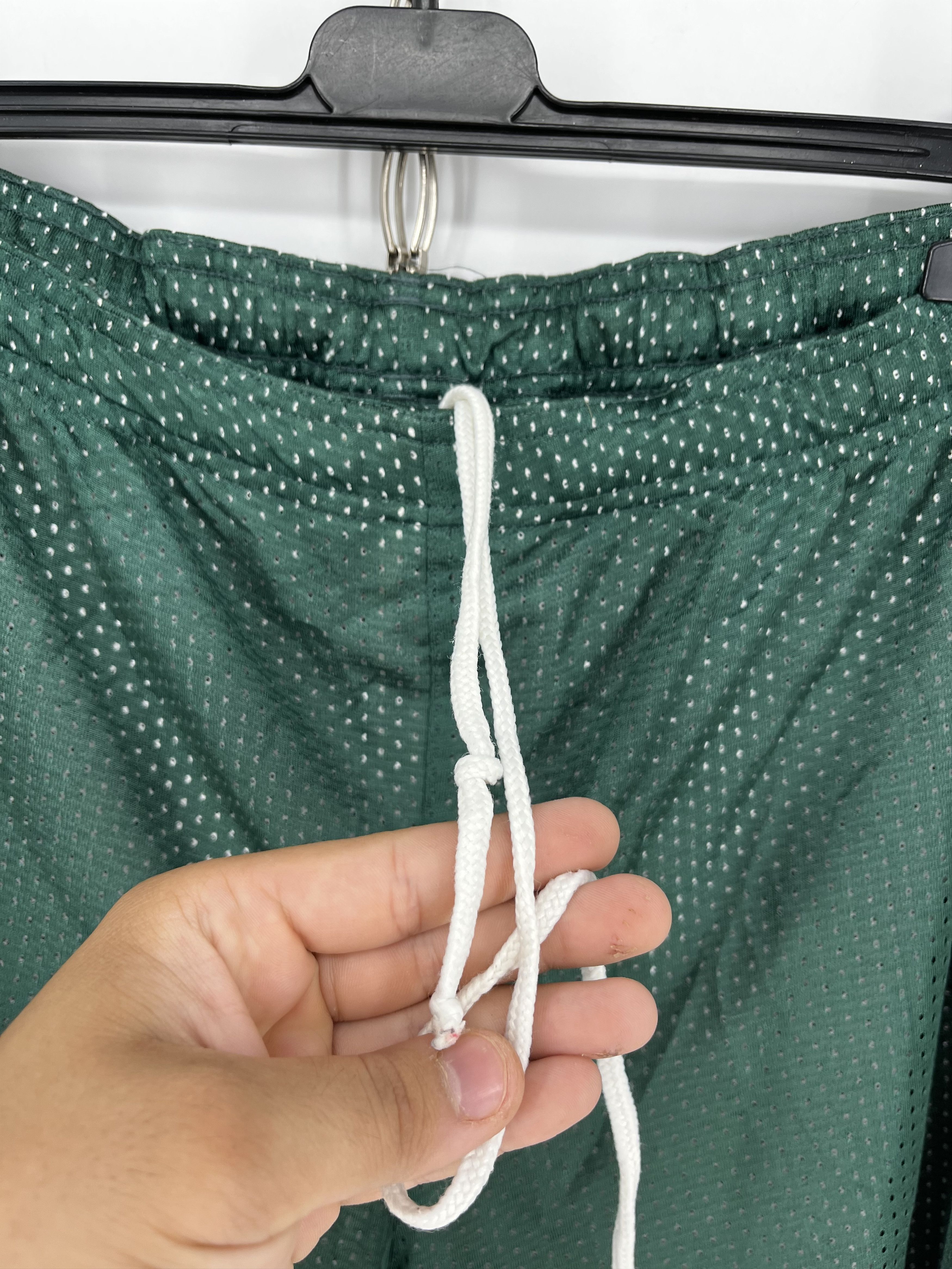 Adidas Adidas Basketball Vintage Shorts Green White 1990 Polyester Size US 42 / EU 58 - 7 Thumbnail