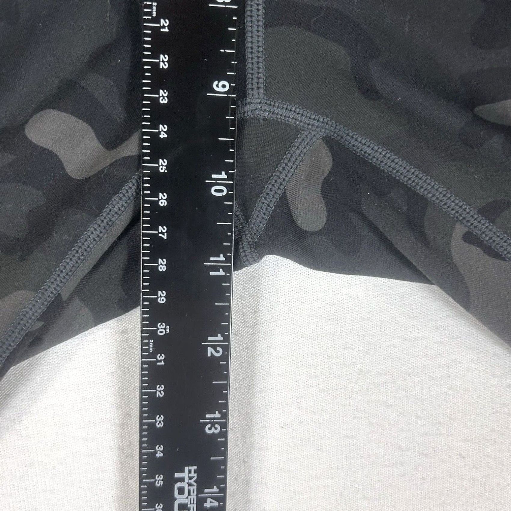 Vintage Zyia Active Capri Leggings Womens 2 Gray Camo Stretch Athletic Gym Run Yoga Leggings Size 26" / US 2 / IT 38 - 7 Thumbnail