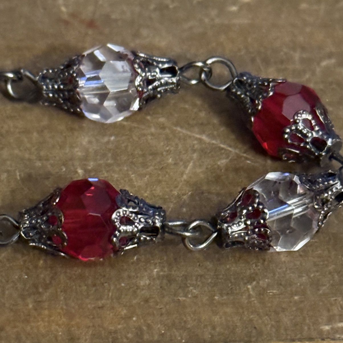 Other Silver tone red and clear faceted glass bead toggle bracelet Size ONE SIZE - 4 Thumbnail