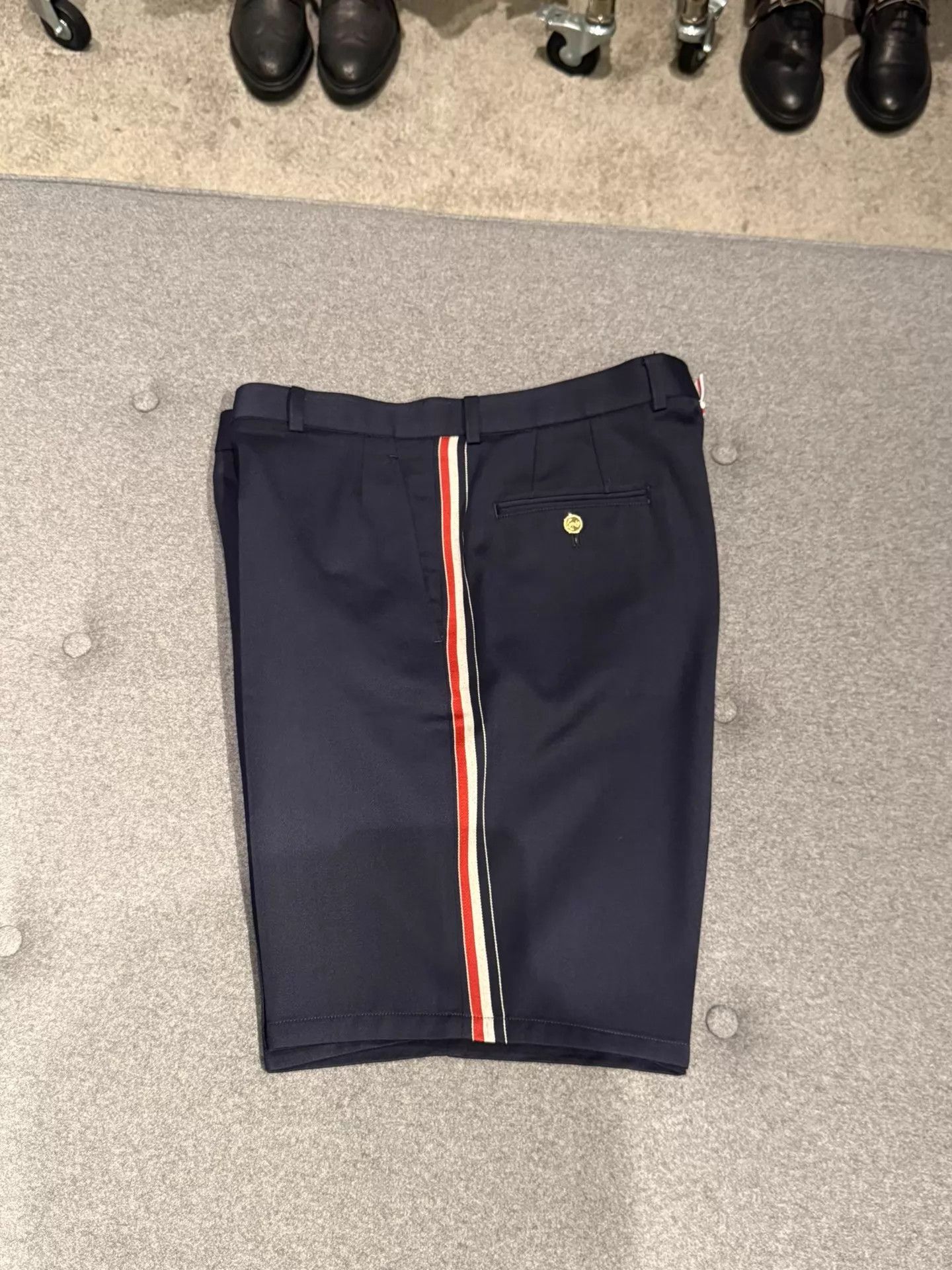 Thom Browne Thom Browne Navy Gold Button Tricolor Stripe Shorts 3 Size US 34 / EU 50 - 3 Thumbnail