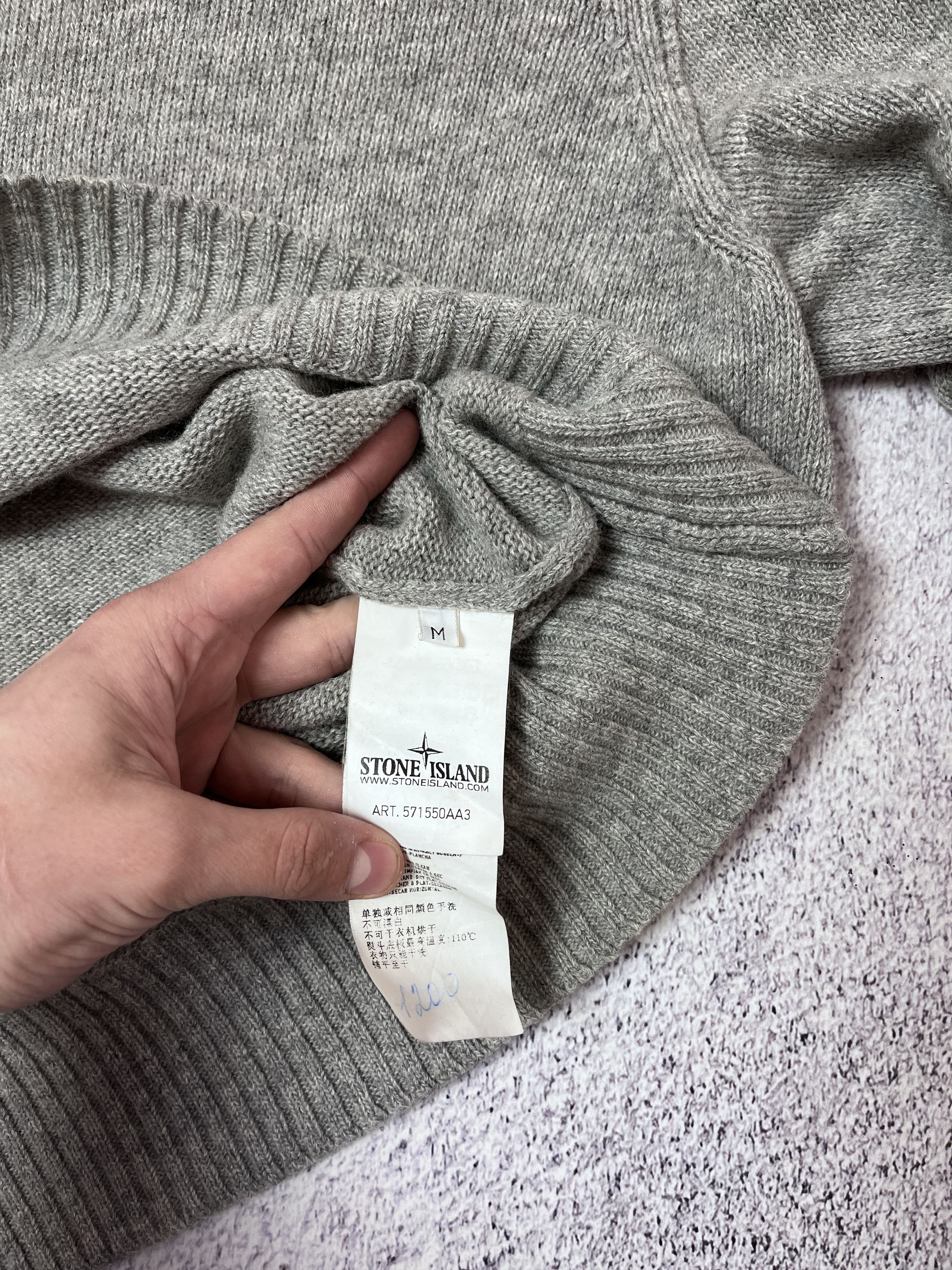Stone Island × Vintage Vintage men’s sweater Stone Island size M Size US M / EU 48-50 / 2 - 11 Thumbnail
