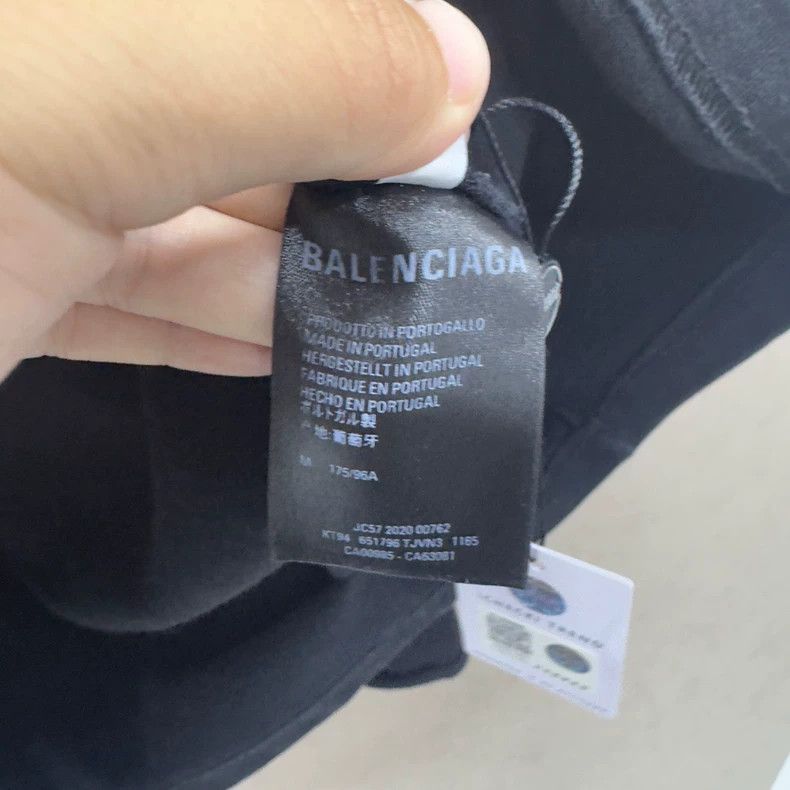 Balenciaga Balenciaga Signature printing destroys long sleeves Size US M / EU 48-50 / 2 - 6 Thumbnail