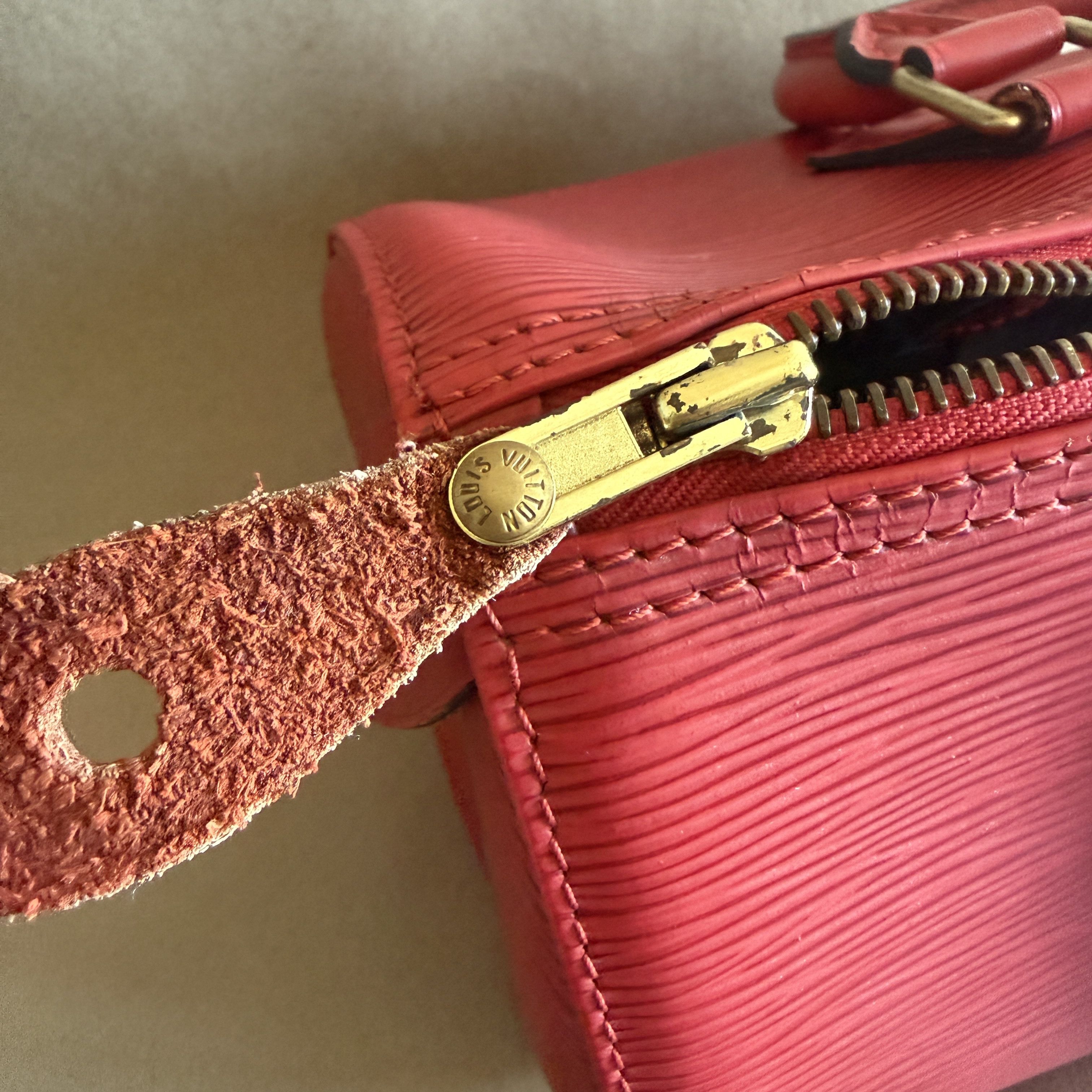 Louis Vuitton Louis Vuitton Speedy 25 in Epi Leather Size ONE SIZE - 3 Thumbnail