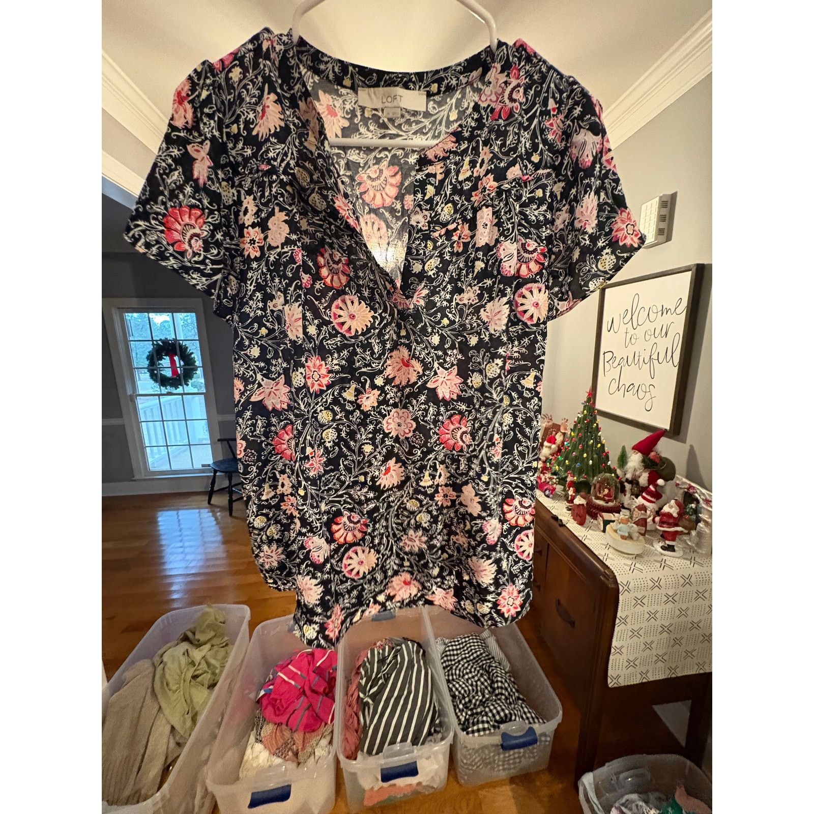 Loft LOFT Women’s XS Navy Floral V-Neck Blouse Short Sleeve Size XS / US 0-2 / IT 36-38 - 2 Thumbnail