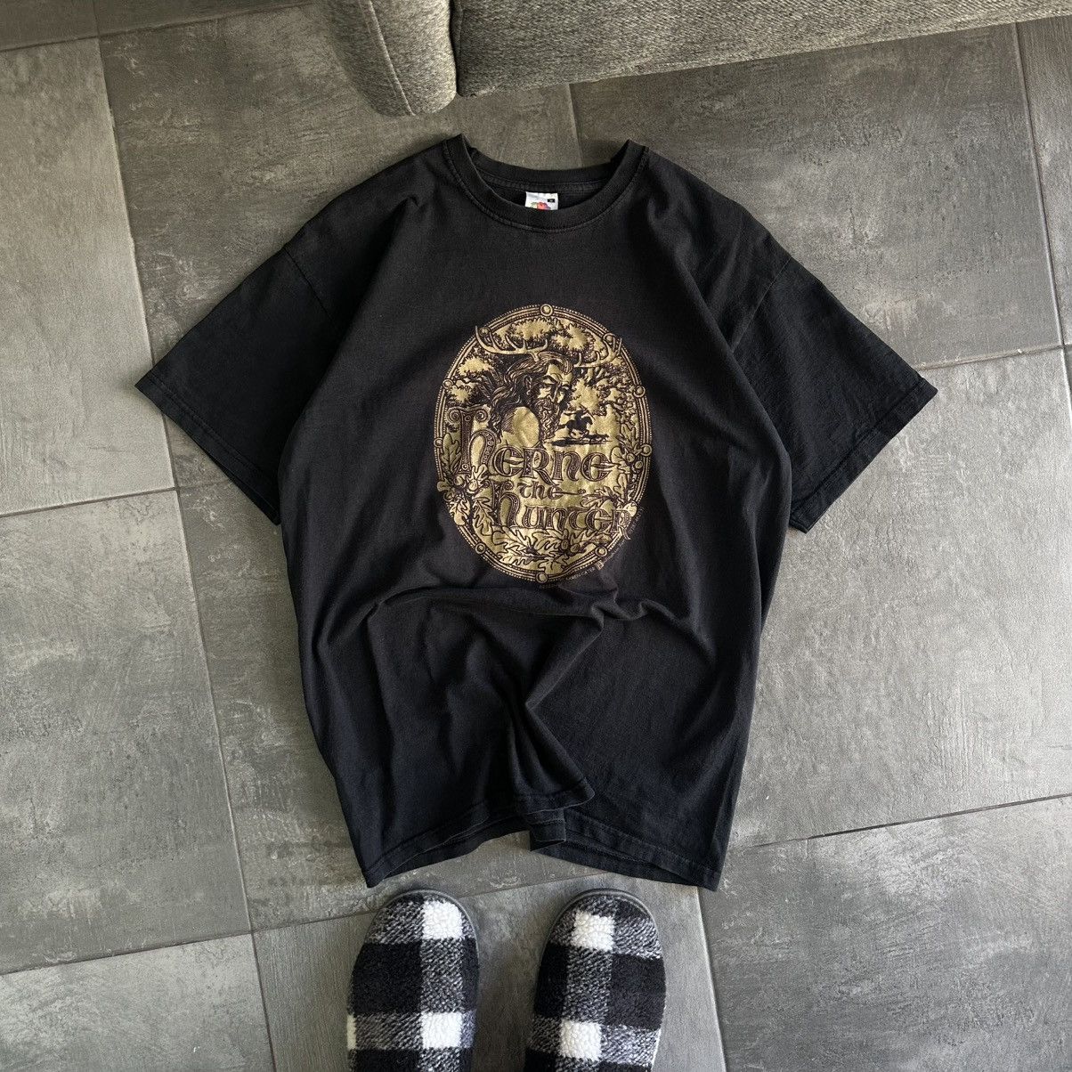 Band Tees × Vintage Vintage Adult ”Herne the Hunter” tee band joke movie Y2K 00s Size US M / EU 48-50 / 2 - 1 Thumbnail