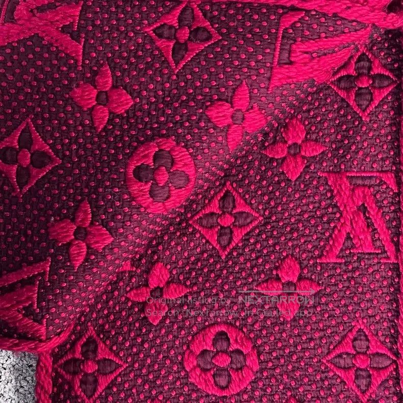 Louis Vuitton Louis Vuitton Red Wool Wool Scarf Size ONE SIZE - 5 Thumbnail
