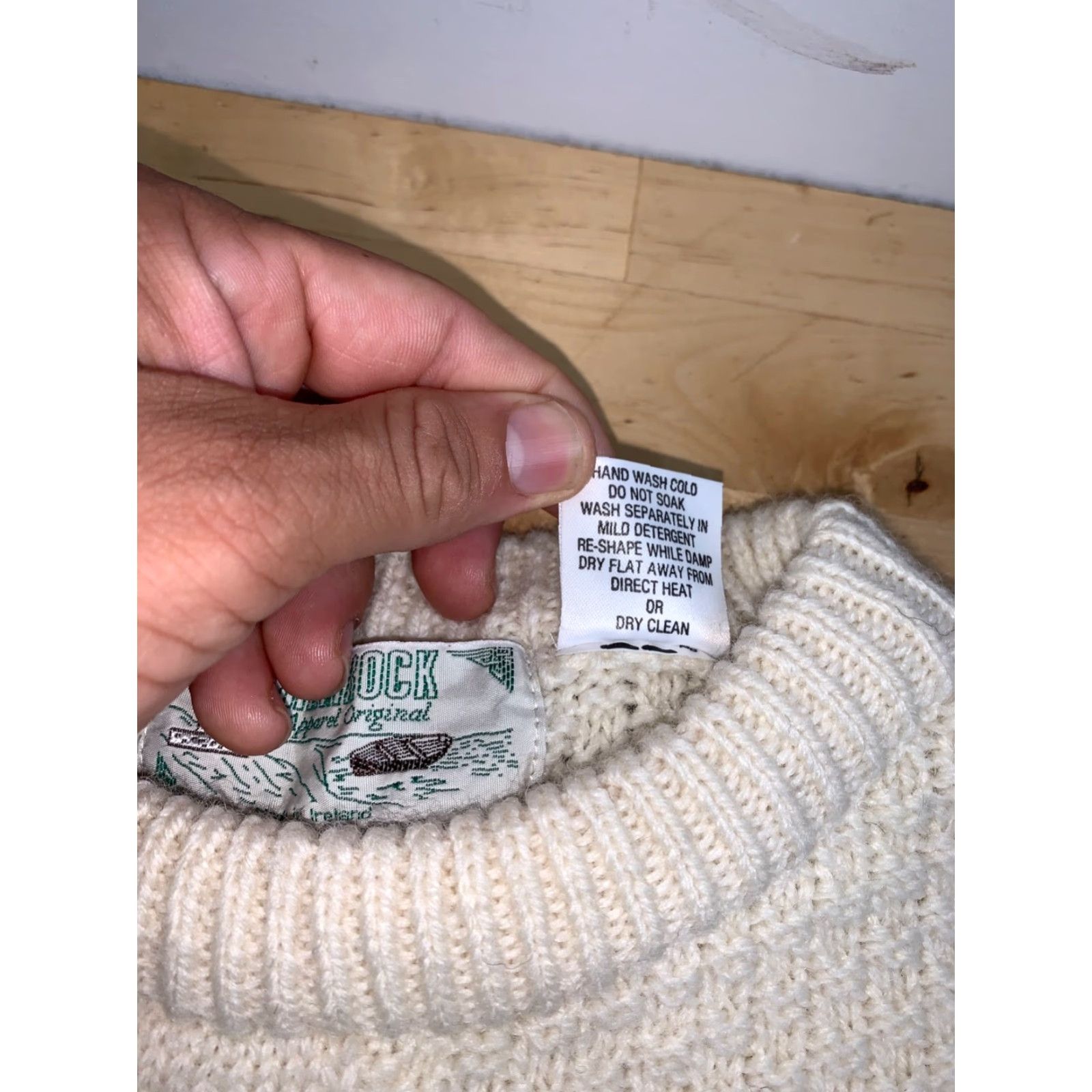 Vintage VINTAGE Shamrock Sweater Mens L Ivory Cable-Knit Wool 12009 Ireland Boat Crew Neck Long Sleeve Pullover Size US L / EU 52-54 / 3 - 3 Thumbnail