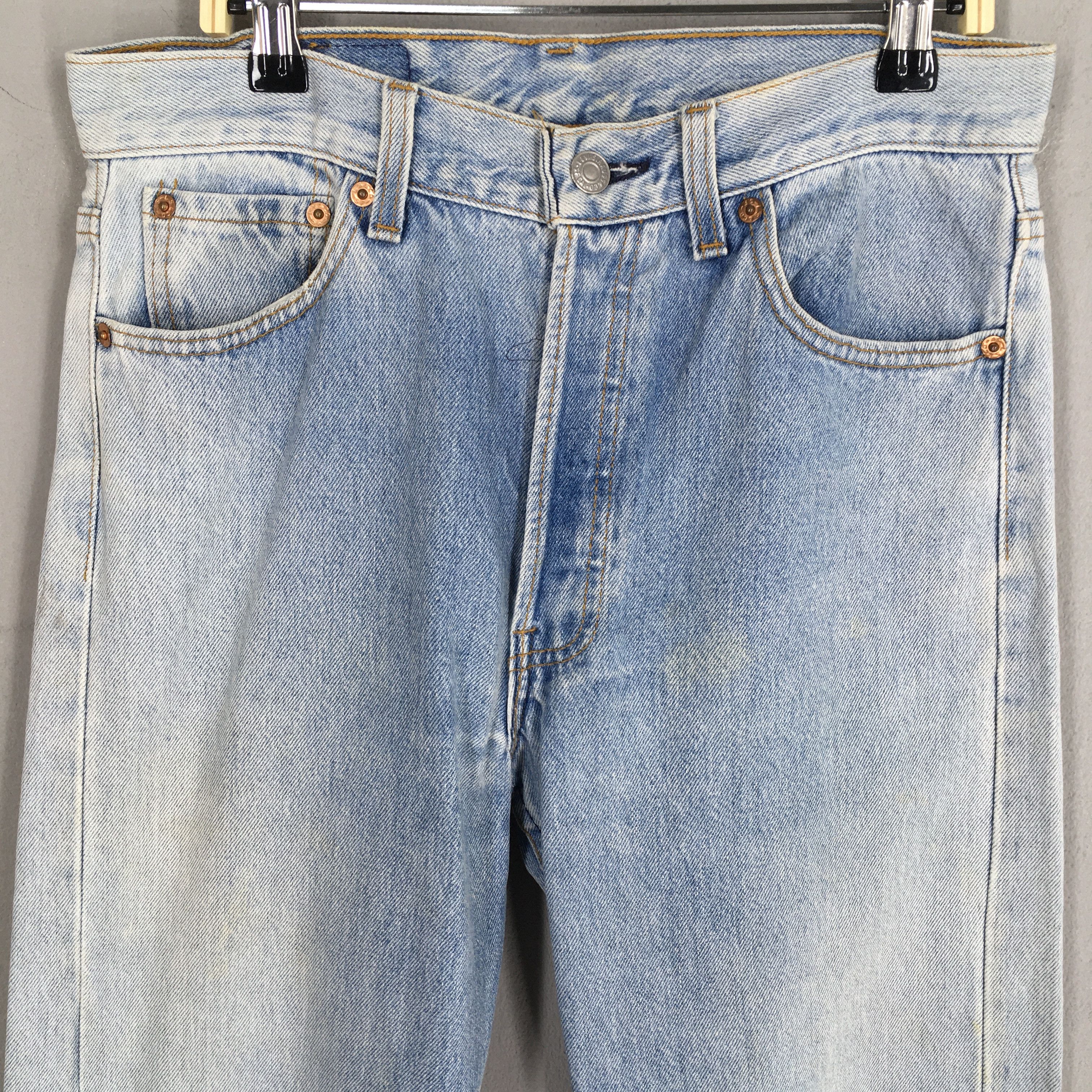 Levi's Size 28x28 Vintage 90s Levi's 501 Faded Blue Jeans S1813 Size US 28 / EU 44 - 2 Thumbnail