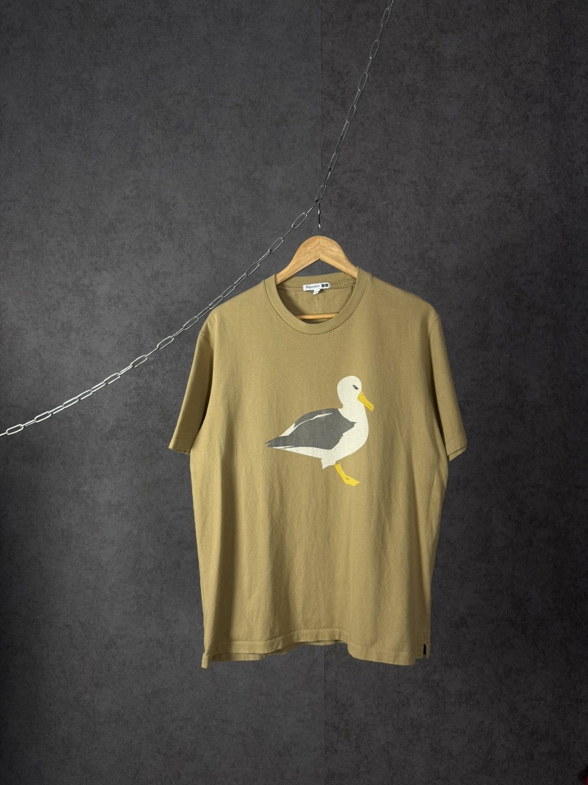 JW Anderson × Uniqlo JW Anderson x Uniqlo designer center logo tee Size US M / EU 48-50 / 2 - 1 Thumbnail