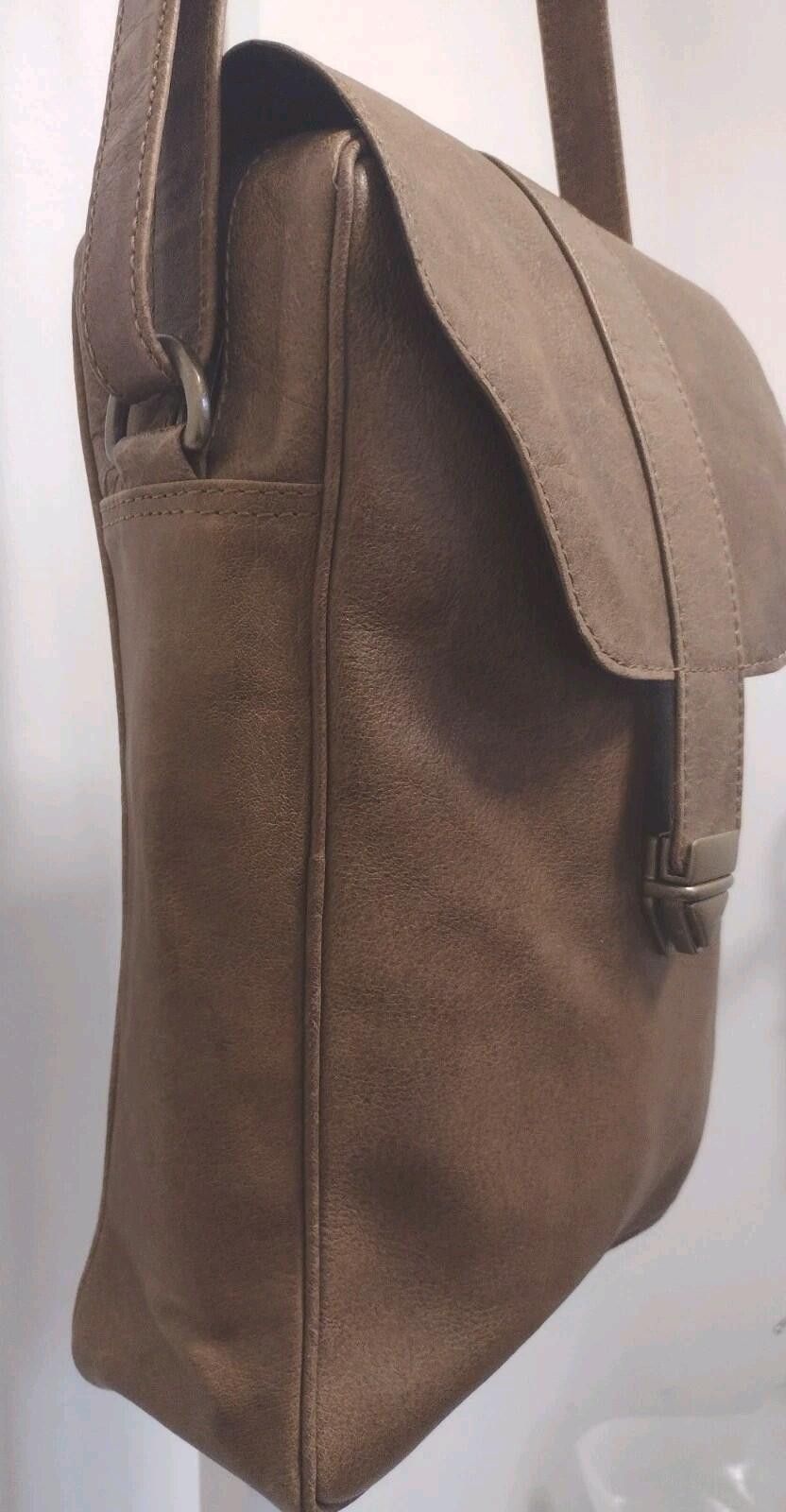 The Unbranded Brand VTG Leather Document Satchel Bag Push Lock Adjustable Strap Size ONE SIZE - 4 Thumbnail