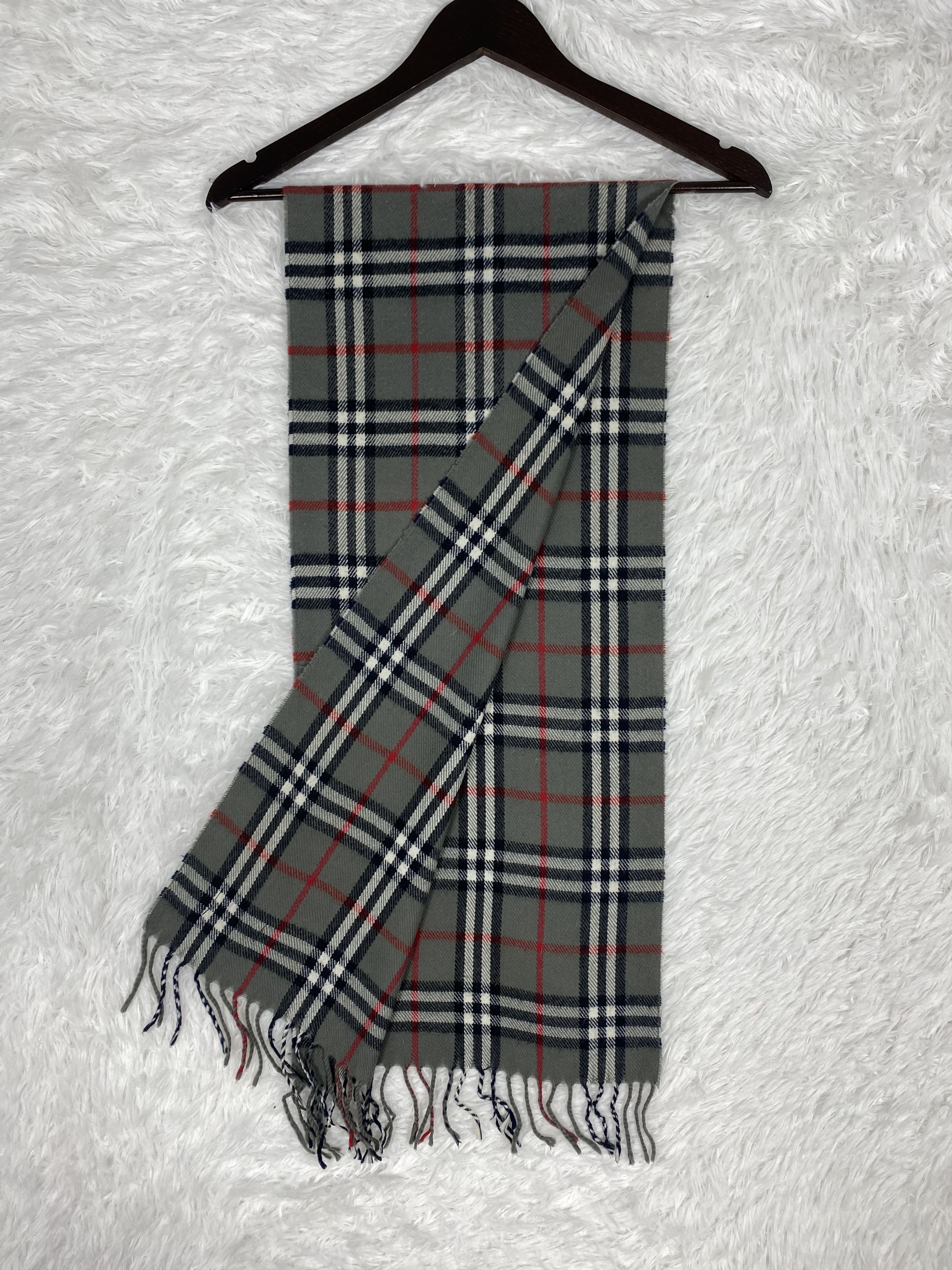 Burberry Vintage Burberry Scarf / Muffler Neckwear PM0017 Size ONE SIZE - 6 Thumbnail