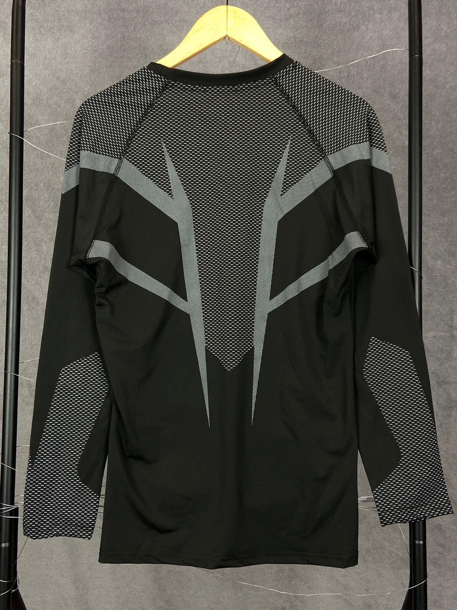 Gymshark Gymshark Black Longsleeve Size S Size US S / EU 44-46 / 1 - 5 Thumbnail