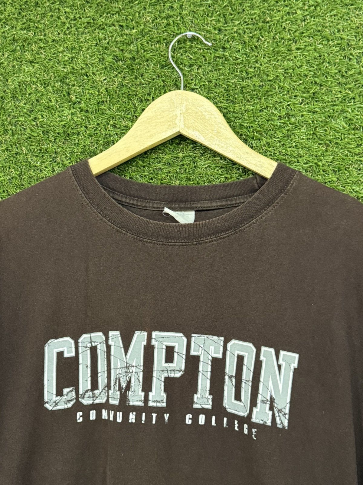 Champion RARE Vintage Champion Compton Community College Tee Size US M / EU 48-50 / 2 - 4 Thumbnail
