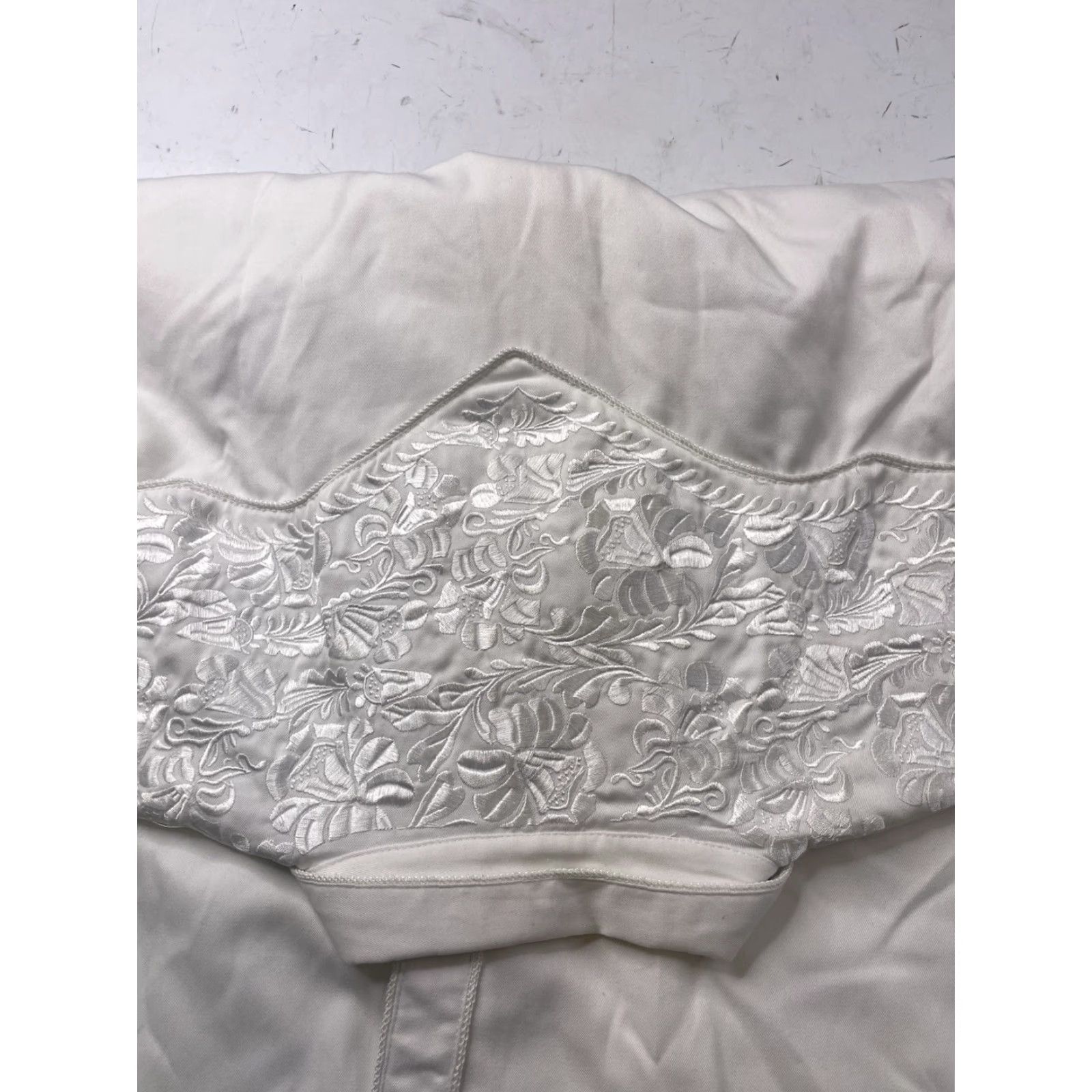 Scully Scully Shirt Men's XXL Floral Embroidered Snap Front Tooled White Button-Up Size US XXL / EU 58 / 5 - 8 Thumbnail