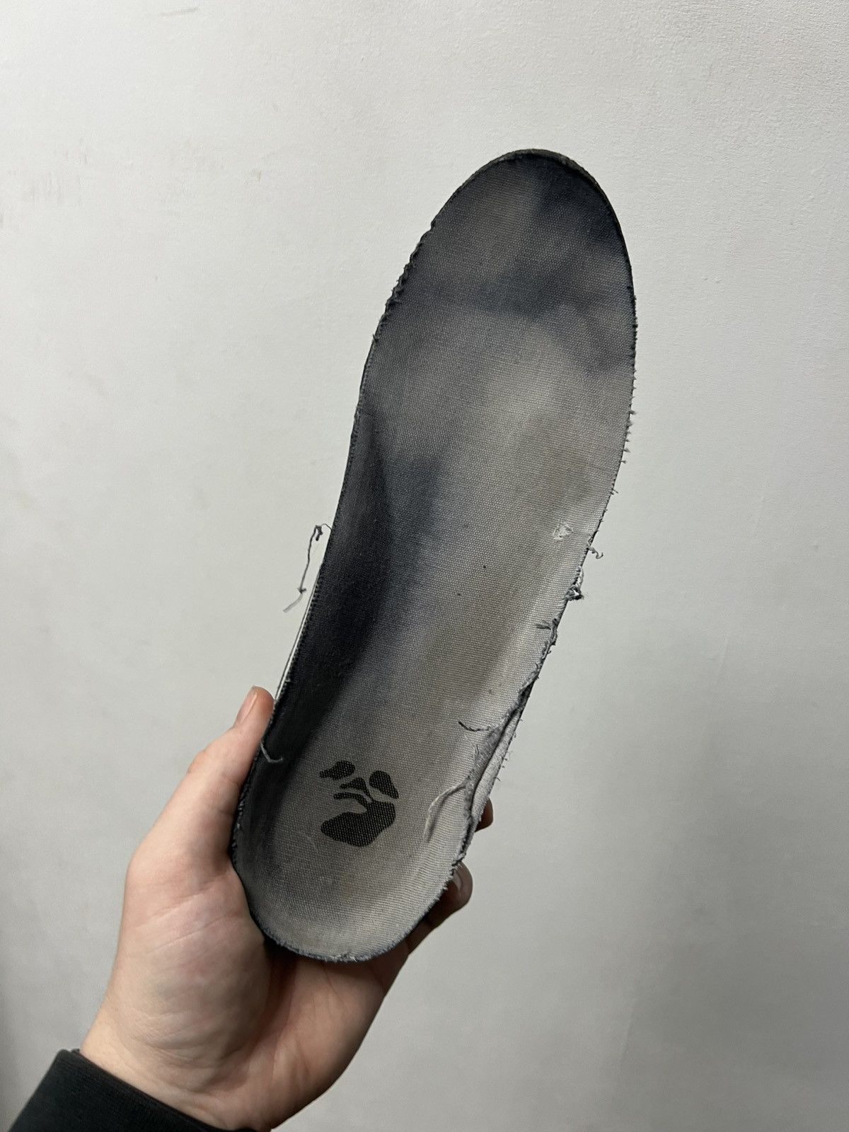 Off-White Off-White Vulcanized Suede Luxury Gray Sneakers EU43 Shoes Size US 10 / EU 43 - 15 Thumbnail
