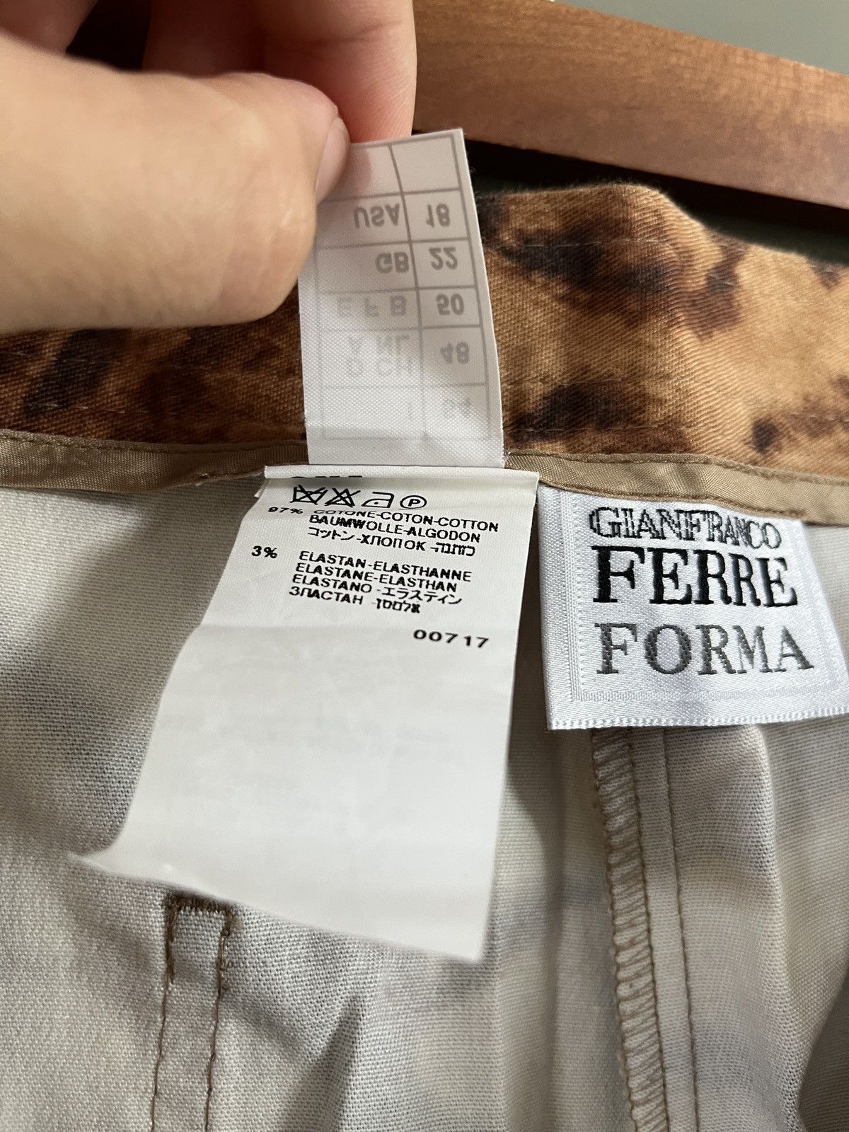 Ferre × Gianfranco Ferre Gianfranco Ferre Leopard Pattern Print Pants Size US 38 / EU 54 - 21 Thumbnail