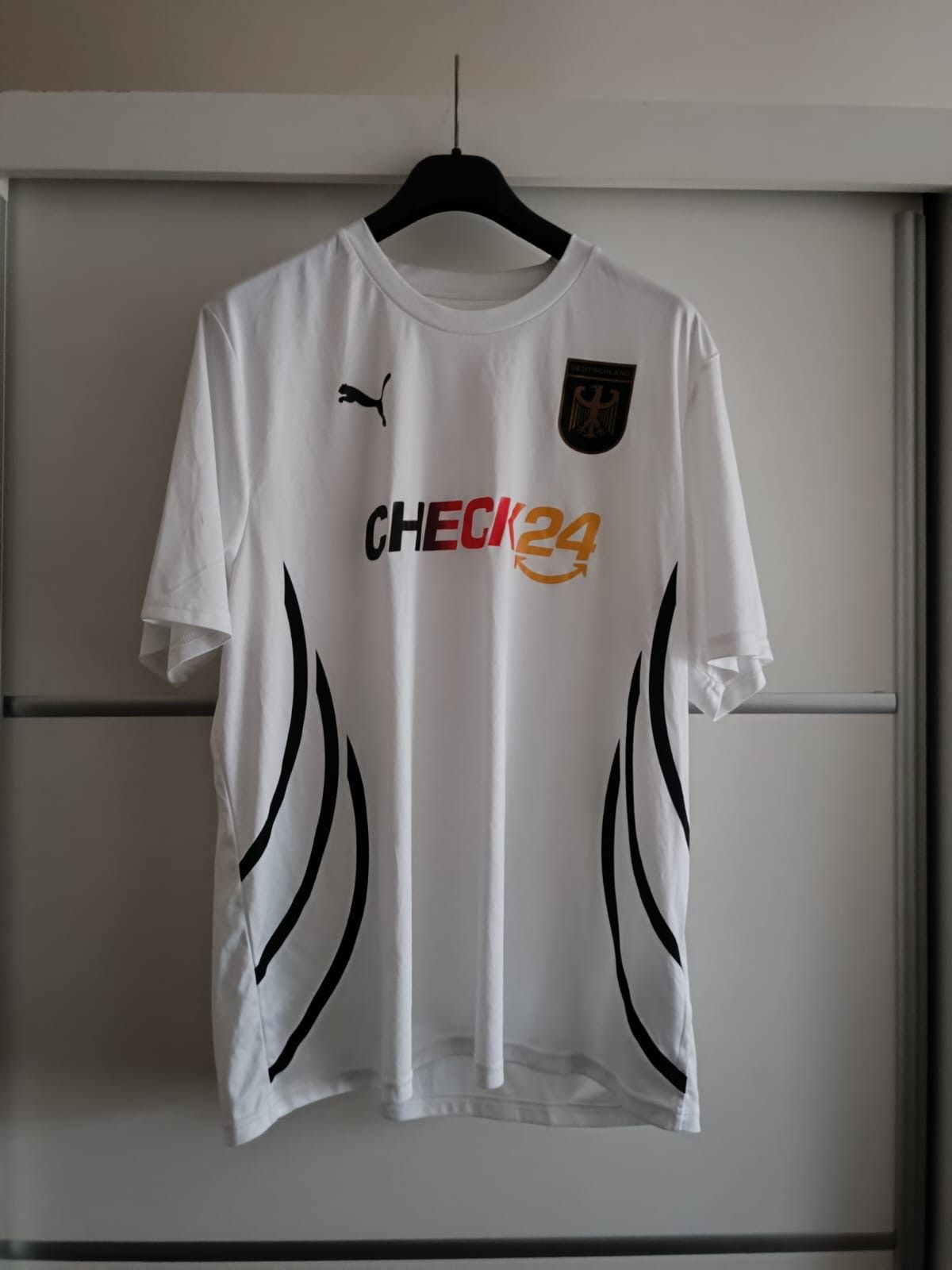 Puma German national team sports shirt Size US XL / EU 56 / 4 - 1 Thumbnail