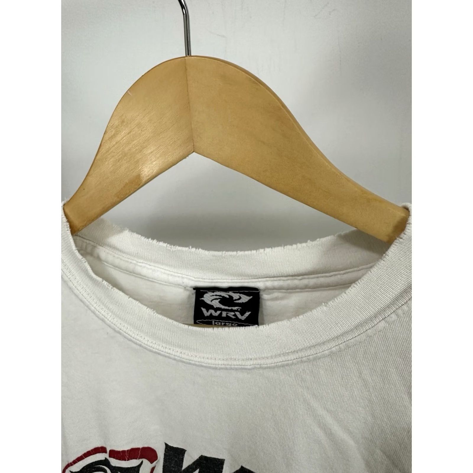 Thrasher WRV VTG Thrashed Distressed Surfboard T-Shirt White L Men Short Sleeve Sizes Wave Riding Vehicles Beach 90s Mens Size US L / EU 52-54 / 3 - 4 Thumbnail