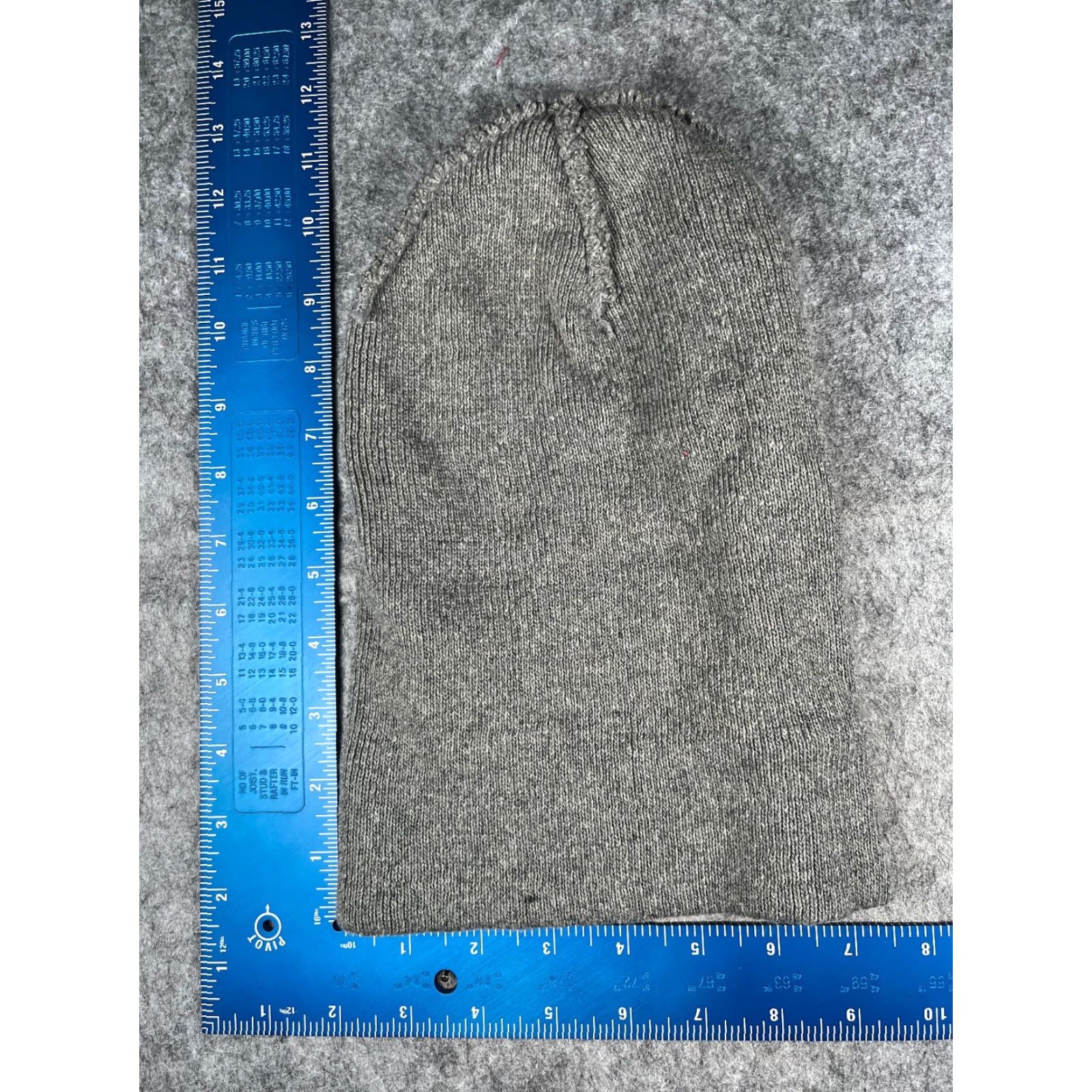 Vintage Lhs International Beanie Toque Adult One Size Gray Knit Acrylic Blend Ski Cuff Hat Unisex Adults Beanie - Note: This answer must be only the title. Size ONE SIZE - 4 Thumbnail
