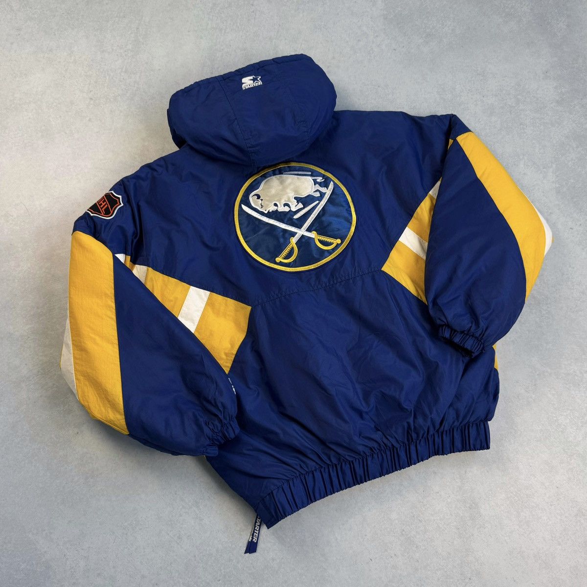 NHL × Starter × Vintage 90s STARTER NHL BUFFALO SABRES PULLOVER HOODED JACKET Sz XL Size US XL / EU 56 / 4 - 3 Thumbnail