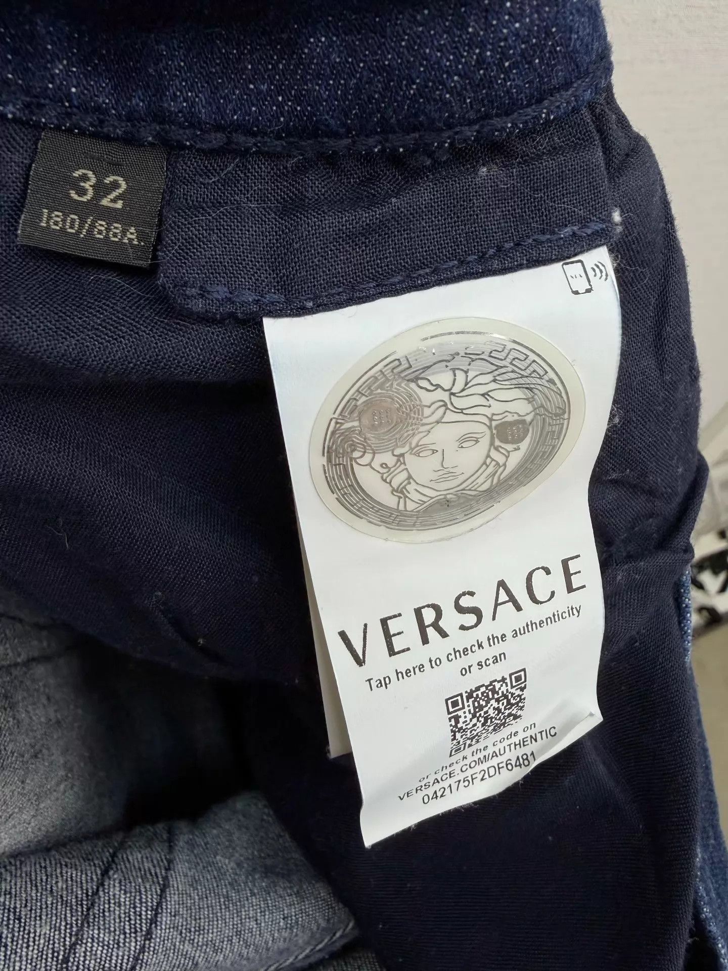 Versace Versace Men's Authentic Jeans Size 32 Waist 78 Worn 2x Size US 32 / EU 48 - 7 Thumbnail