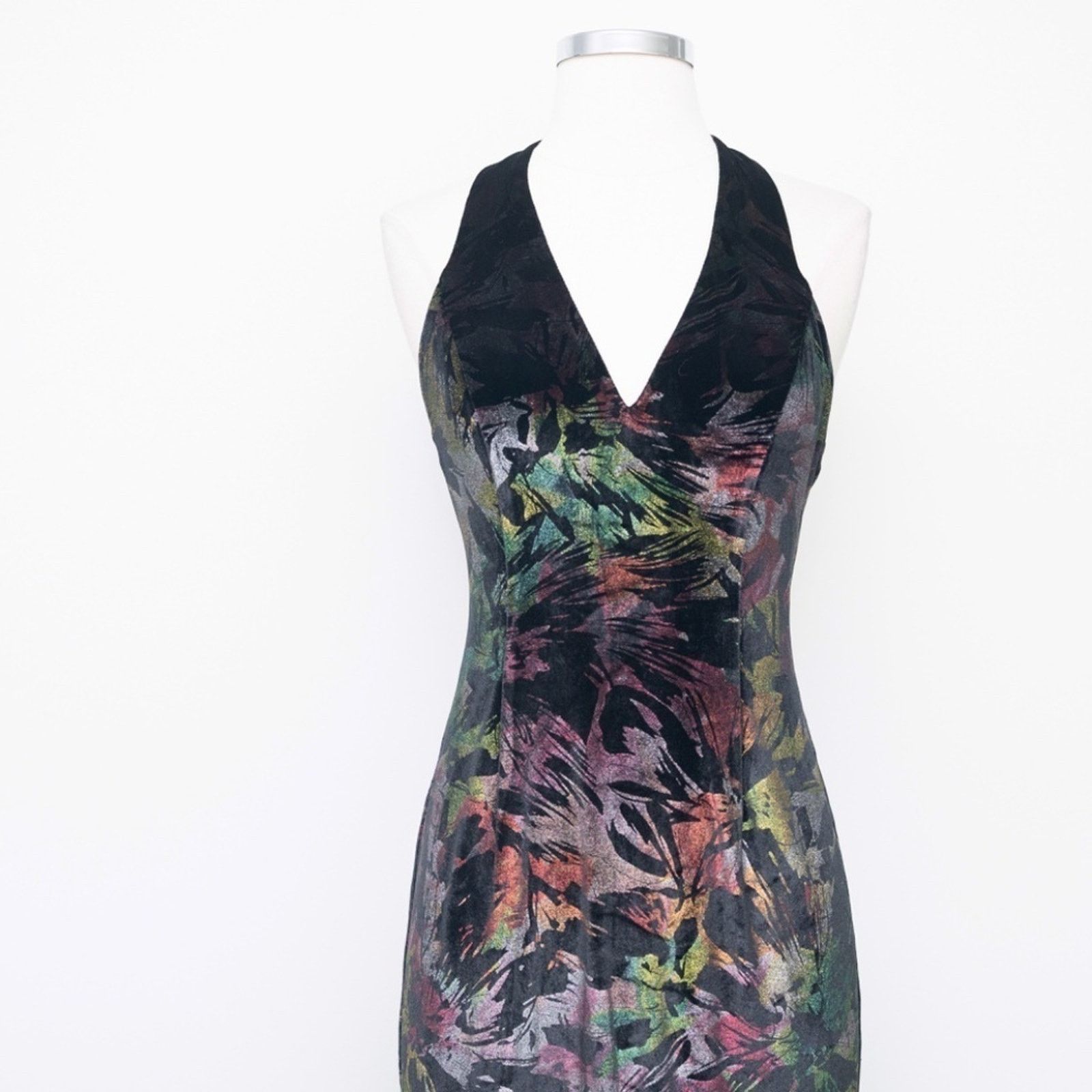 Dress the Population Dress The Population. Abstract Leaf Print Velvet gown. Size XS / US 0-2 / IT 36-38 - 6 Thumbnail