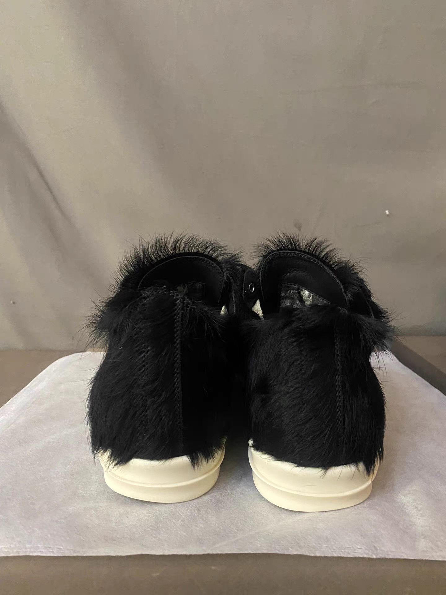 Rick Owens Rick Owens Pony Hair Low Top Sneakers Size US 7 / EU 40 - 4 Thumbnail