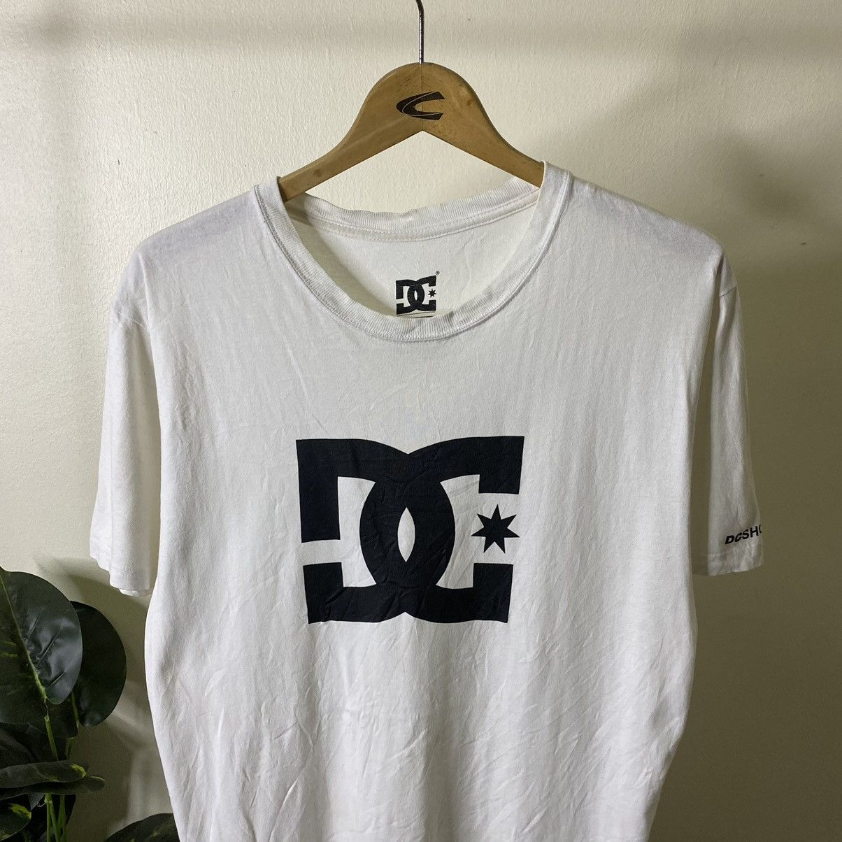 DC DC Shoe Co Skateboard OG Logo Skater Tee Size US M / EU 48-50 / 2 - 2 Thumbnail