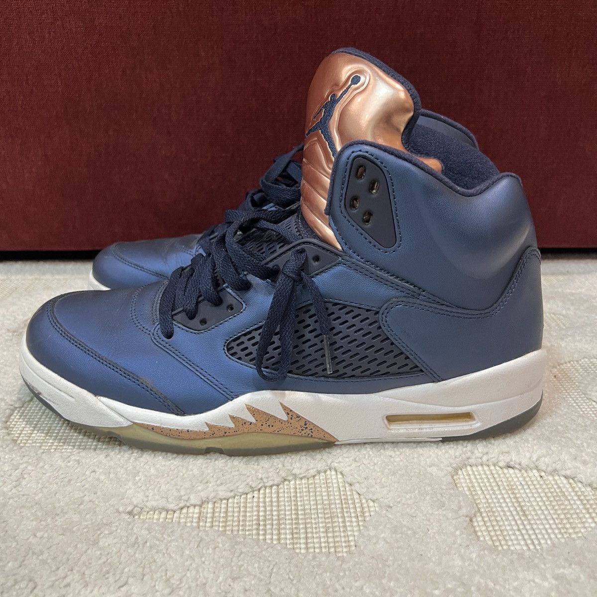 Jordan Brand Air Jordan 5 Retro “Bronze” Size US 12 / EU 45 - 1 Thumbnail