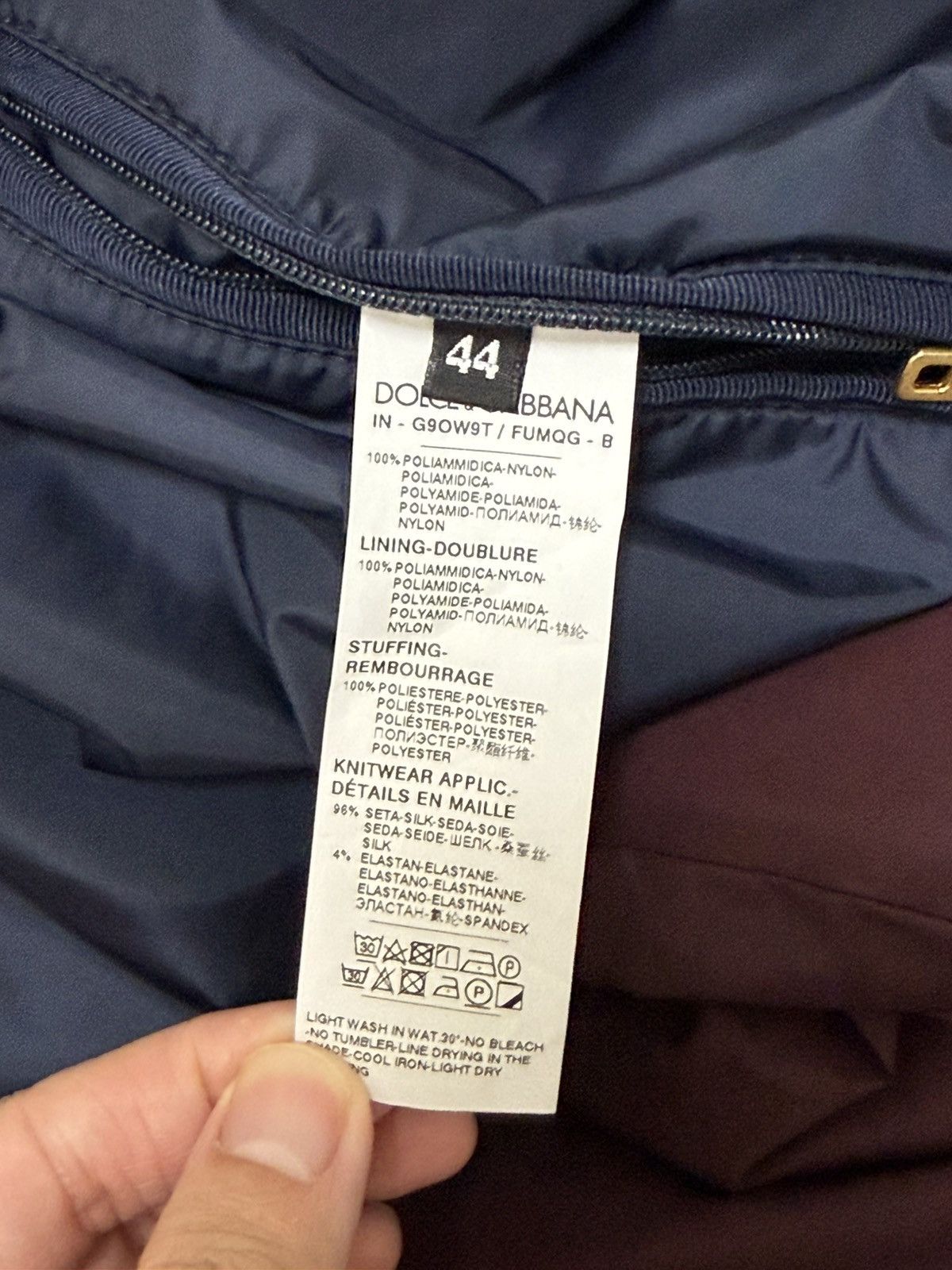 Dolce & Gabbana Dolce & Gabbana burgundy nylon wind breaker jacket 44 Size US S / EU 44-46 / 1 - 6 Thumbnail