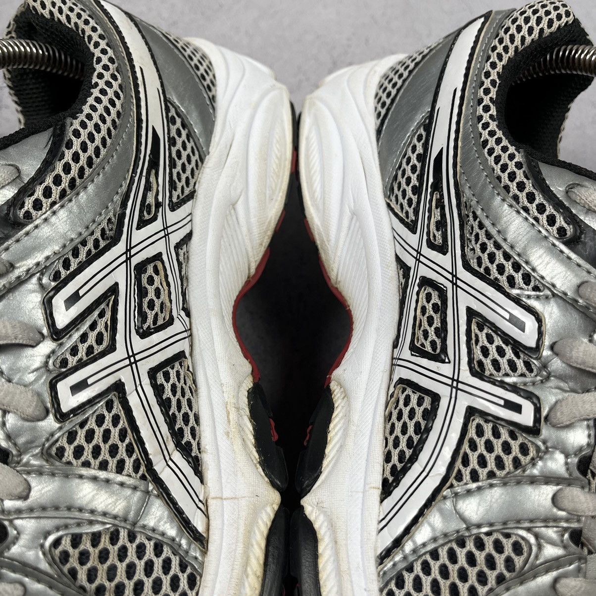 Asics Vintage Asics Gel Ikaia rare Japanese low top sneakers 00’s Size US 8 / EU 41 - 19 Thumbnail