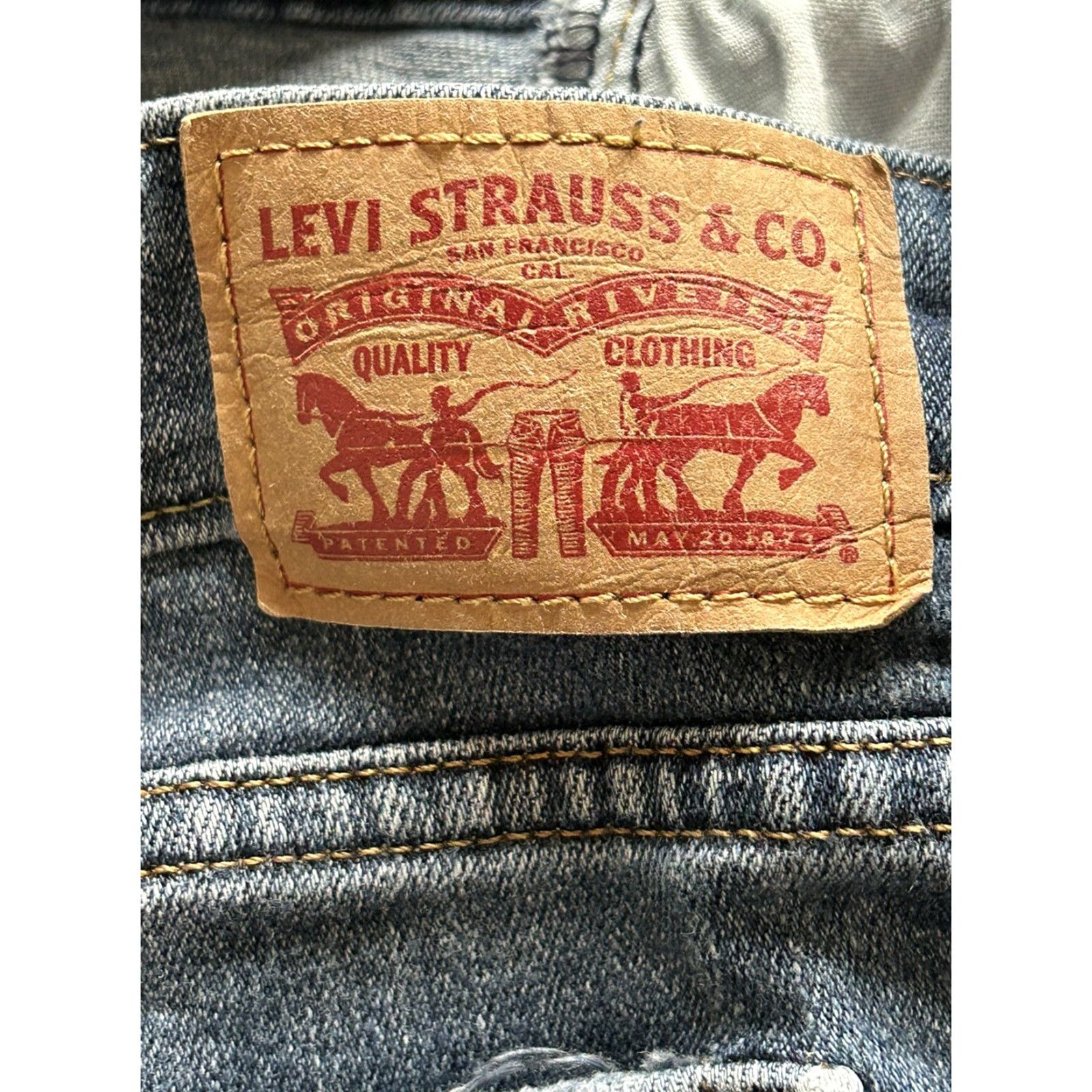 Levi's **Levi's Women's 32 Mid Rise Skinny Jeans Blue Cotton** User: Levi's Women's 32 Mid Rise Skinny Blue Jeans Cotton Blend Size 24" / US 00 / IT 34 - 8 Thumbnail
