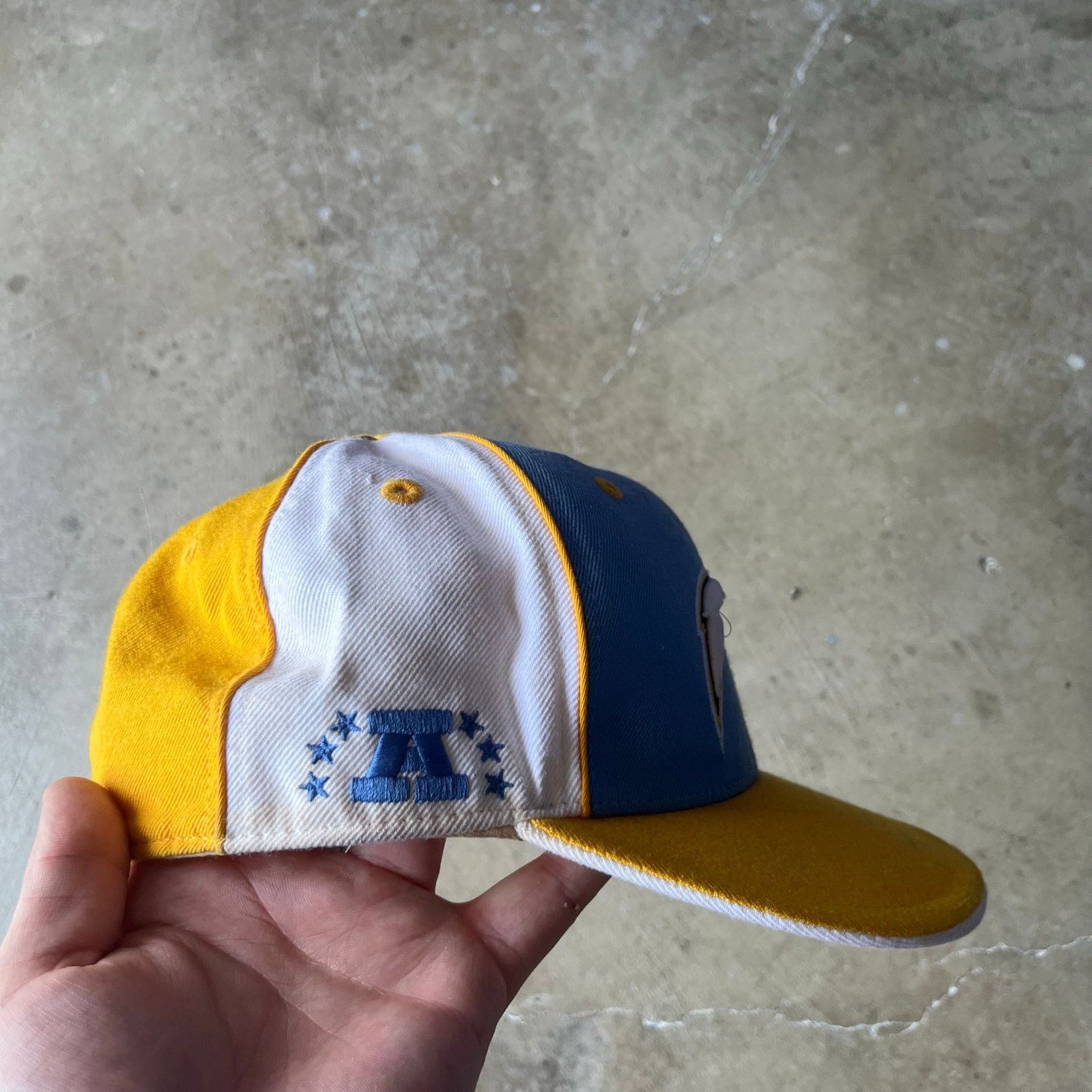 Vintage LOS ANGELES CHARGER FITTED HAT 7 3/8 REEBOK 00S Size ONE SIZE - 4 Thumbnail