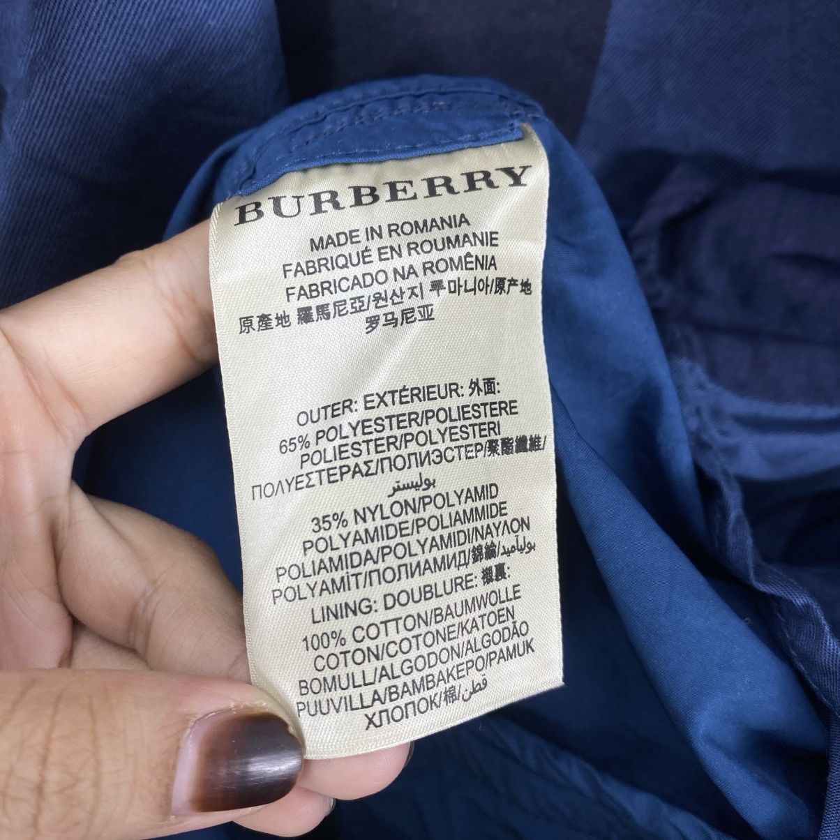Burberry Burberry Brit Navy Field Jacket Nova Check Lining Size L Size US L / EU 52-54 / 3 - 7 Thumbnail
